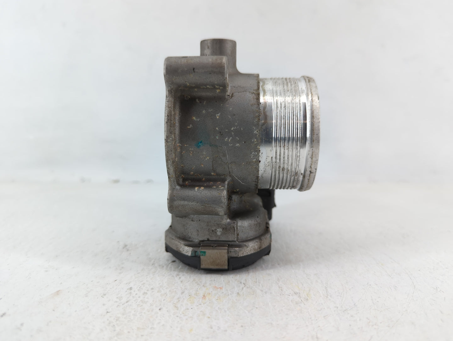 2014-2017 Volkswagen Jetta Throttle Body P/N:06K 133 062 E Fits Fits 2014 2015 2016 2017 OEM Used Auto Parts - Oemusedautopa