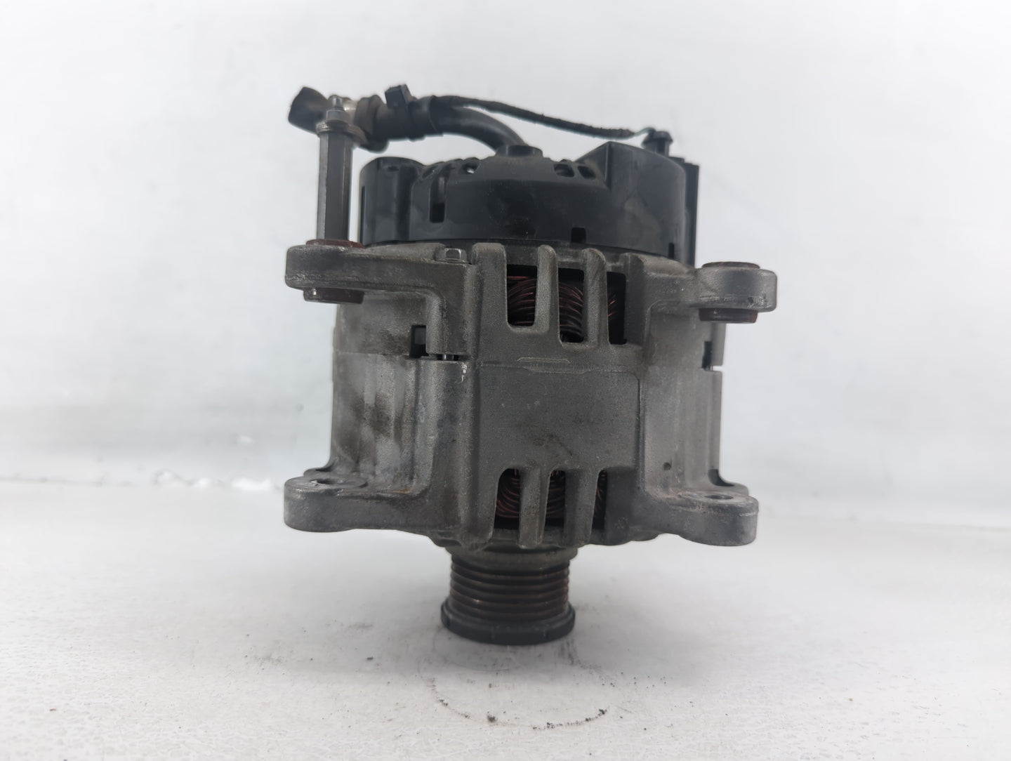 2015-2016 Volkswagen Jetta Alternator Replacement Generator Charging Assembly Engine OEM P/N:04B 903 03 A A003TX0391ZC Fits 