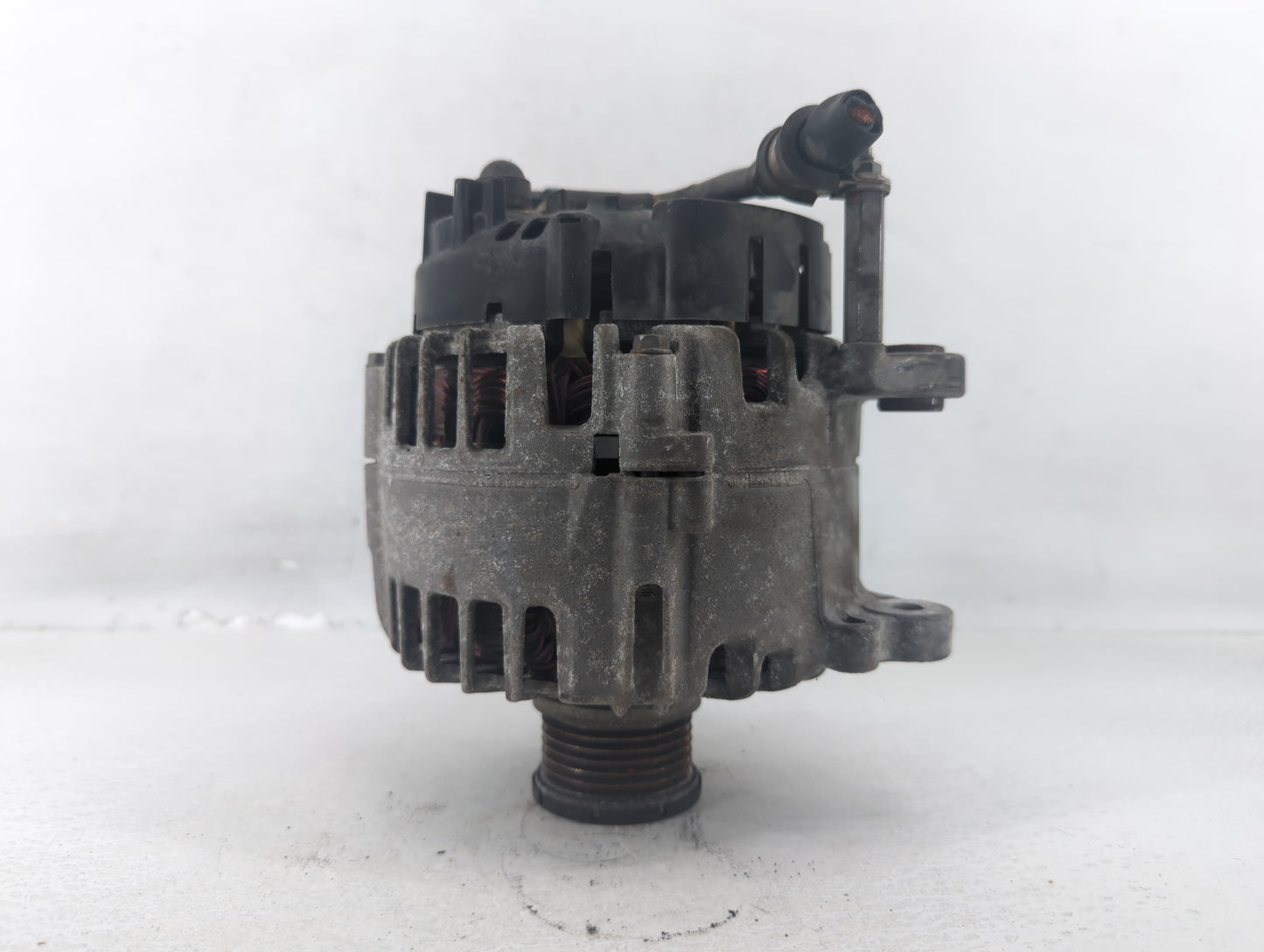 2015-2016 Volkswagen Jetta Alternator Replacement Generator Charging Assembly Engine OEM P/N:04B 903 03 A A003TX0391ZC Fits 