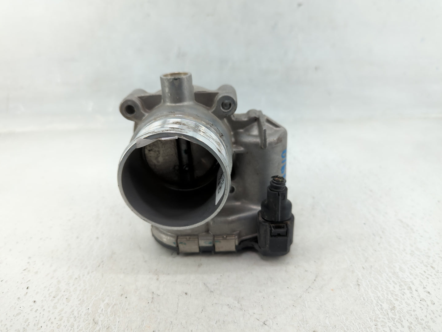 2014-2017 Volkswagen Jetta Throttle Body P/N:06K 133 062 E Fits Fits 2014 2015 2016 2017 OEM Used Auto Parts - Oemusedautopa