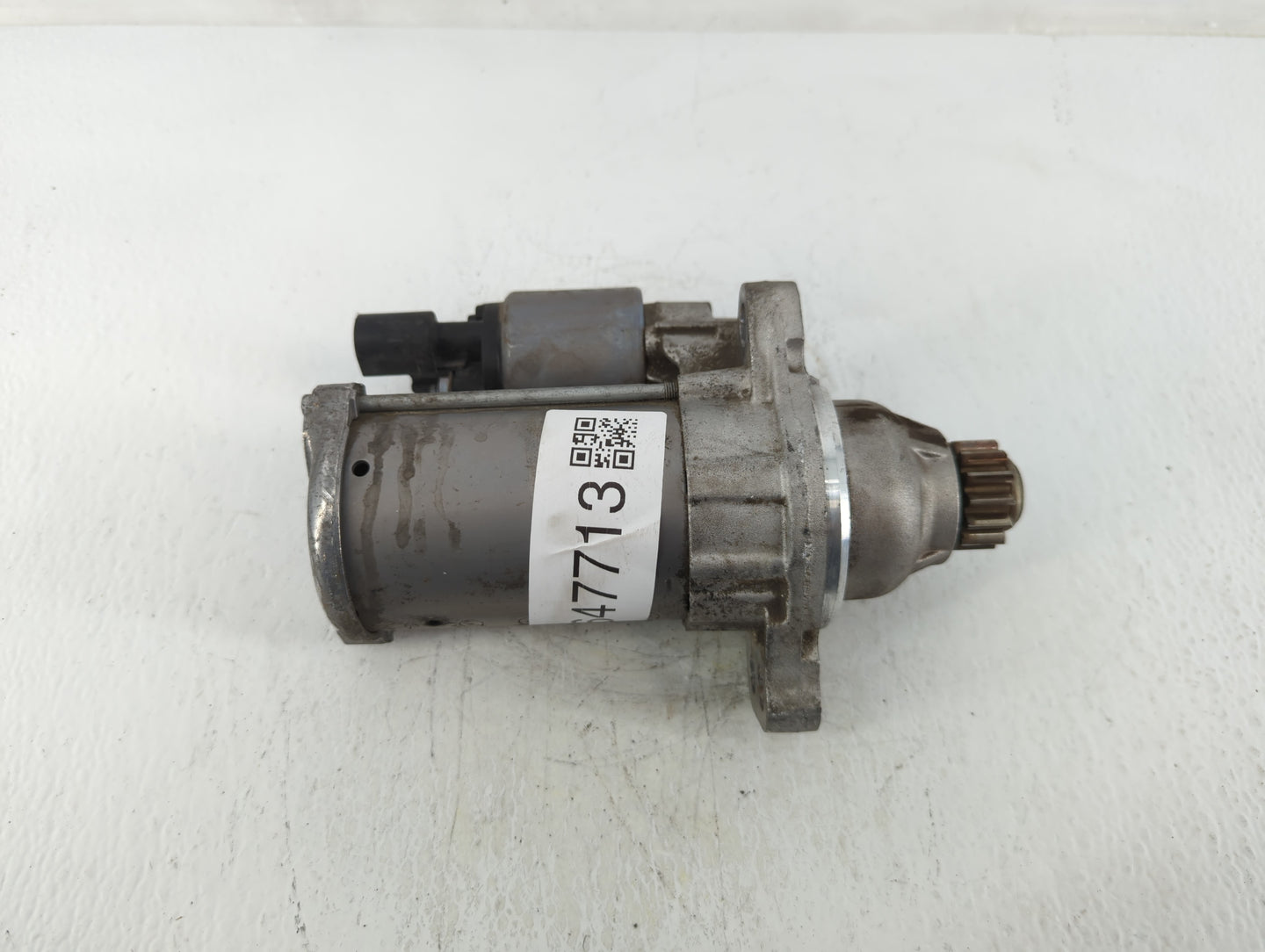 2015-2019 Volkswagen Jetta Car Starter Motor Solenoid OEM P/N:05012016 02M 911 024 R Fits Fits 2015 2016 2017 2018 2019 OEM 