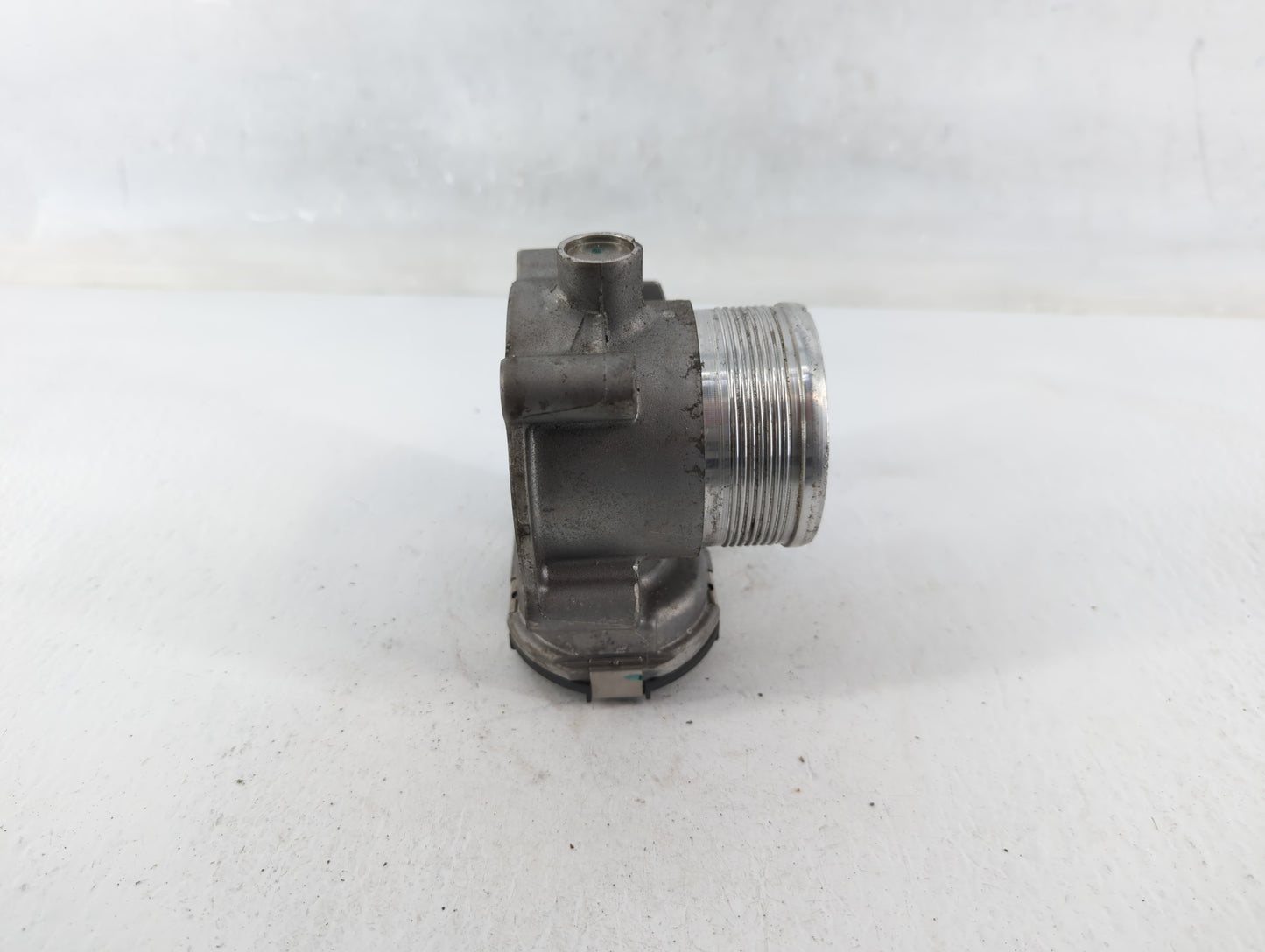 2014-2017 Volkswagen Jetta Throttle Body P/N:06K 133 062 E Fits Fits 2014 2015 2016 2017 OEM Used Auto Parts - Oemusedautopa