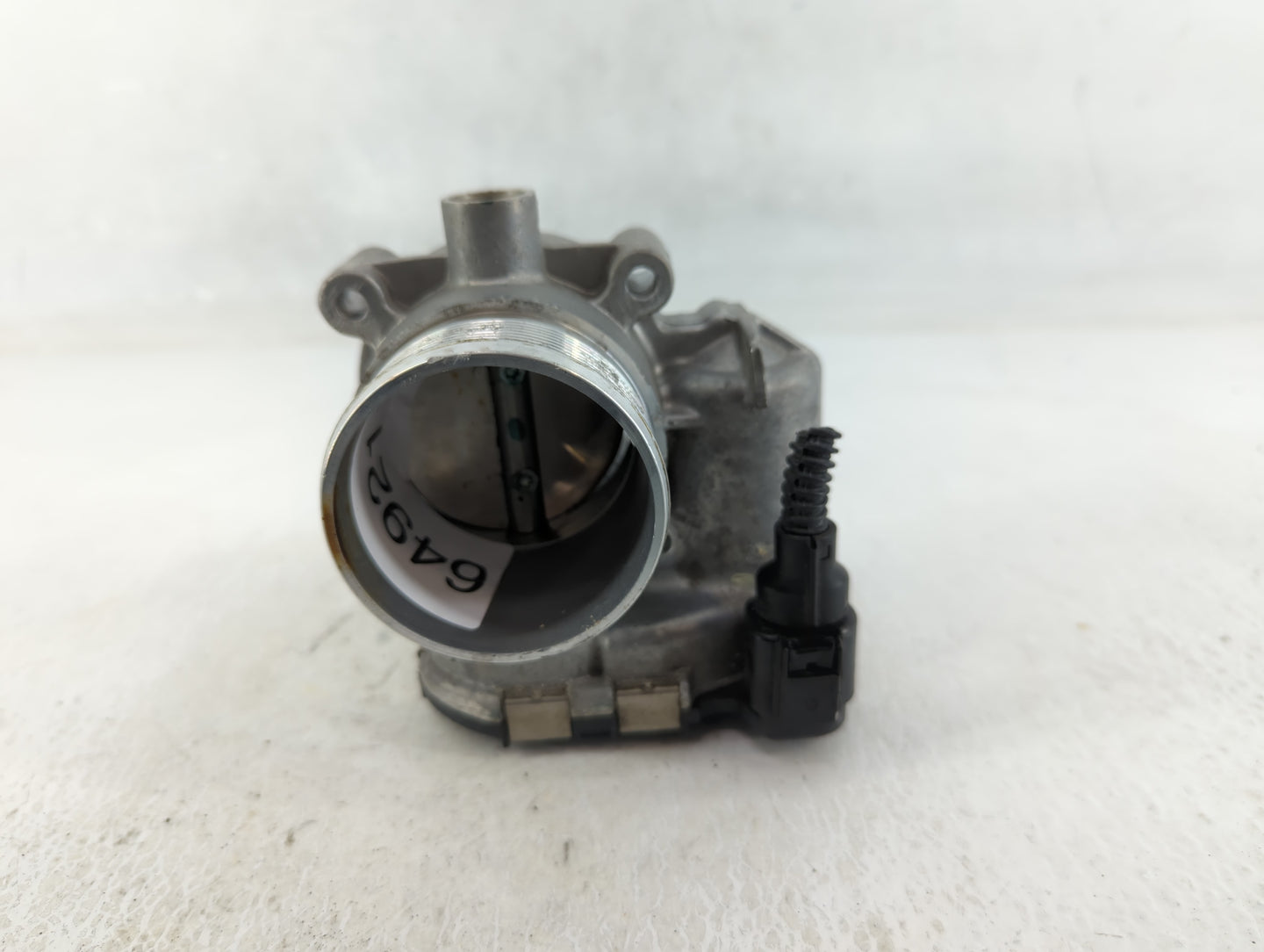 2014-2017 Volkswagen Jetta Throttle Body P/N:06K 133 062 E Fits Fits 2014 2015 2016 2017 OEM Used Auto Parts - Oemusedautopa