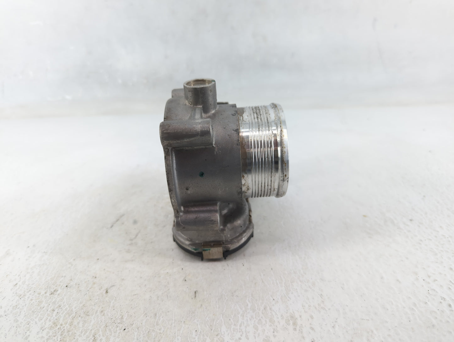 2014-2017 Volkswagen Jetta Throttle Body P/N:06K 133 062 E Fits Fits 2014 2015 2016 2017 OEM Used Auto Parts - Oemusedautopa
