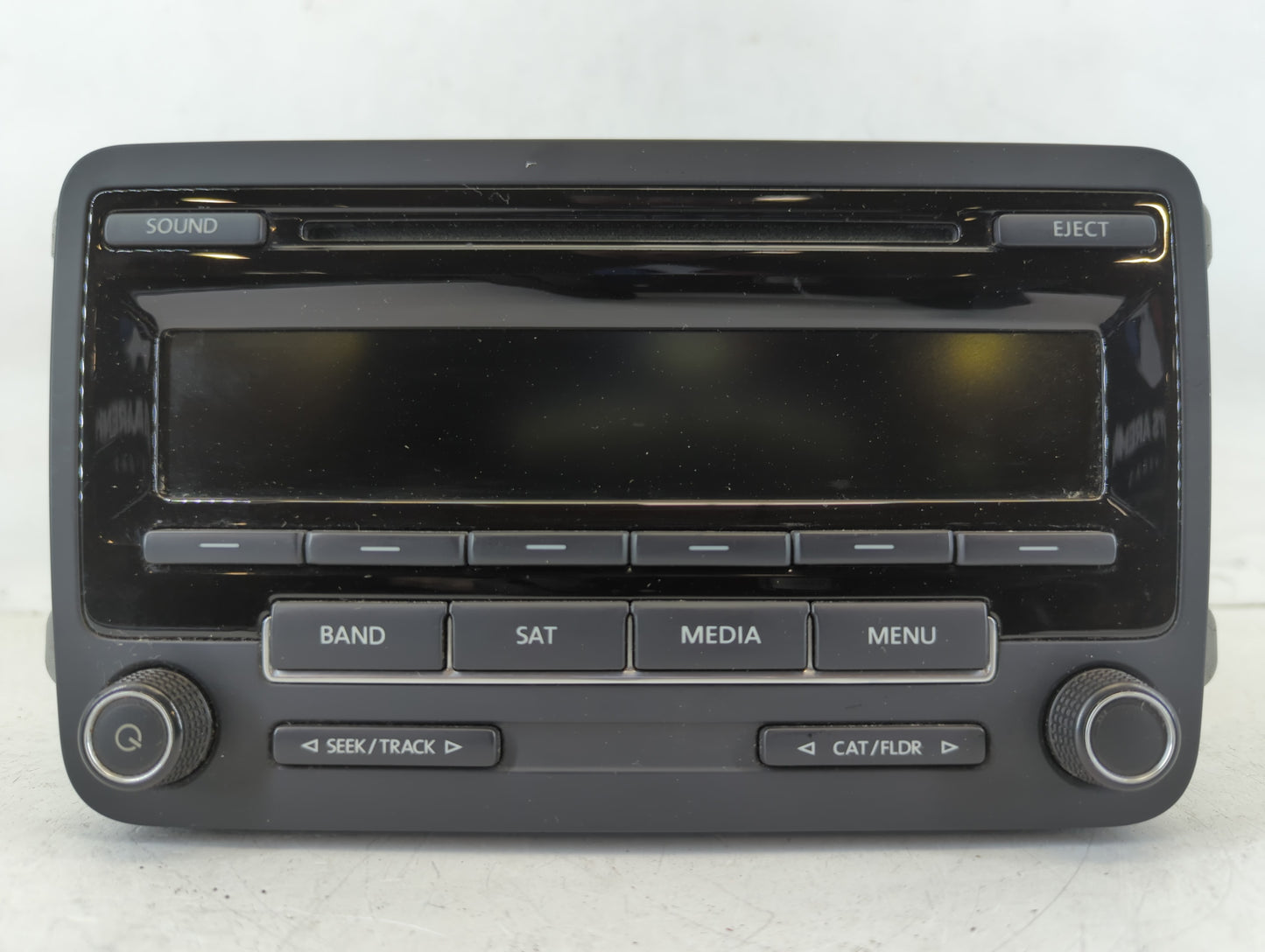2015-2017 Volkswagen Jetta Am Fm Cd Player Radio Receiver - Oemusedautoparts1.com