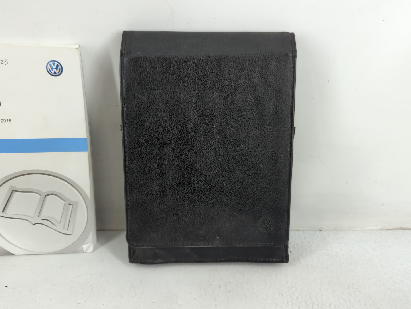 2015 Volkswagen Jetta Owners Manual Book Guide P/N:1525U1JT623 OEM Used Auto Parts - Oemusedautoparts1.com