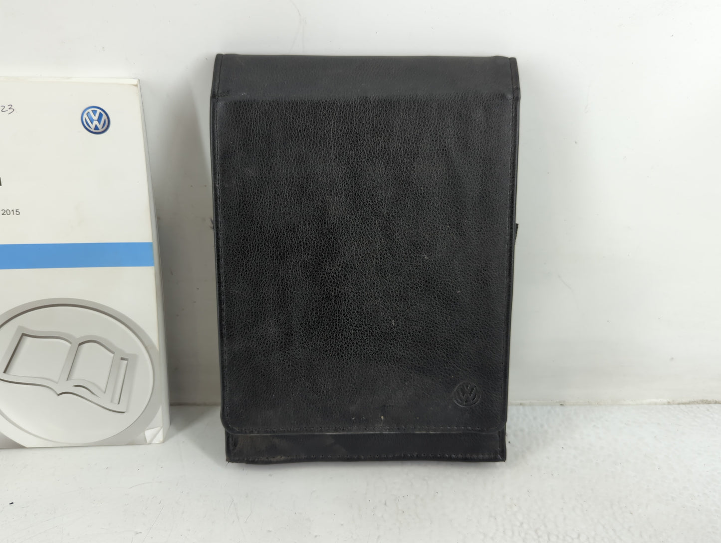 2015 Volkswagen Jetta Owners Manual Book Guide P/N:1525U1JT623 OEM Used Auto Parts - Oemusedautoparts1.com
