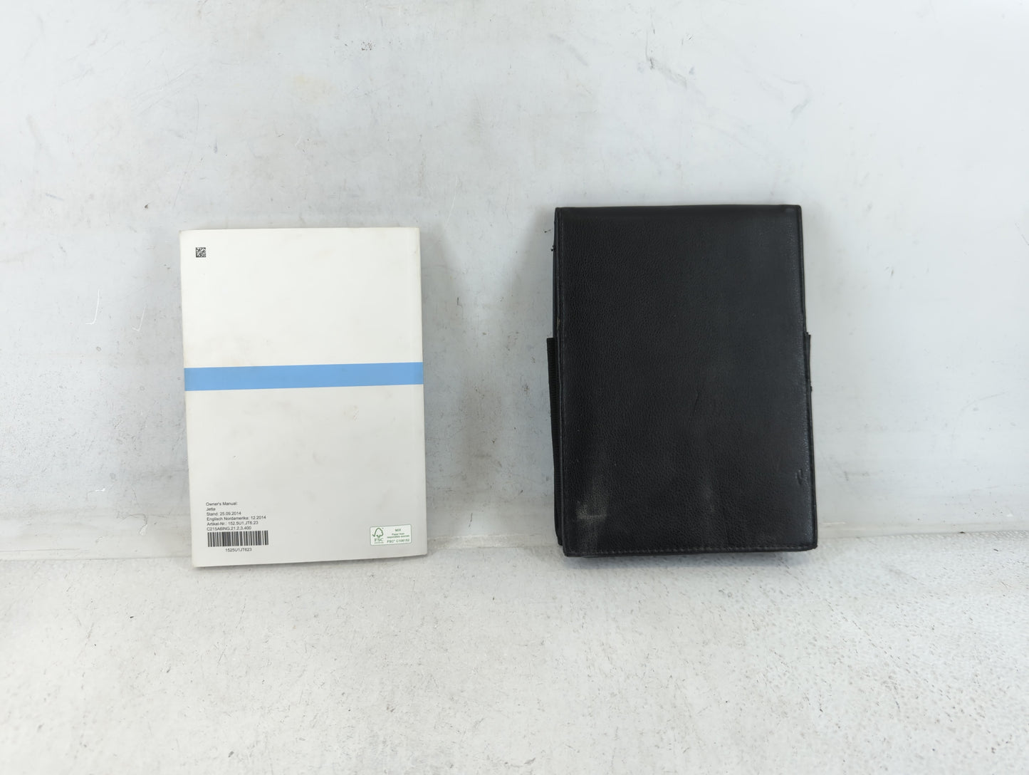 2015 Volkswagen Jetta Owners Manual Book Guide P/N:1525U1JT623 OEM Used Auto Parts - Oemusedautoparts1.com