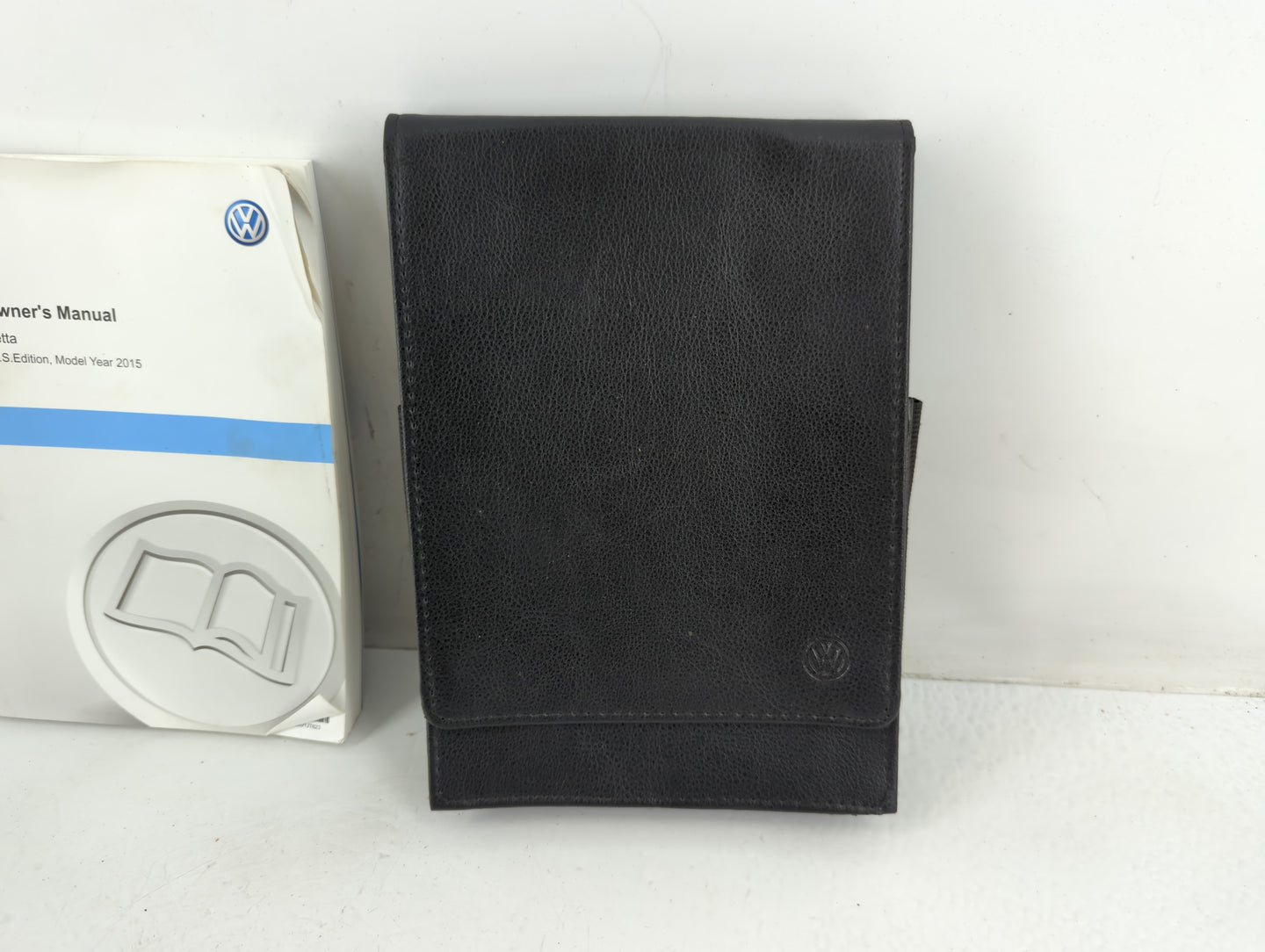 2015 Volkswagen Jetta Owners Manual Book Guide P/N:1525U1JT623 OEM Used Auto Parts - Oemusedautoparts1.com