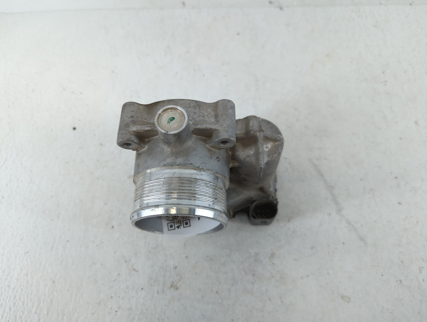 2014-2017 Volkswagen Jetta Throttle Body P/N:06K 133 062 E Fits Fits 2014 2015 2016 2017 OEM Used Auto Parts - Oemusedautopa