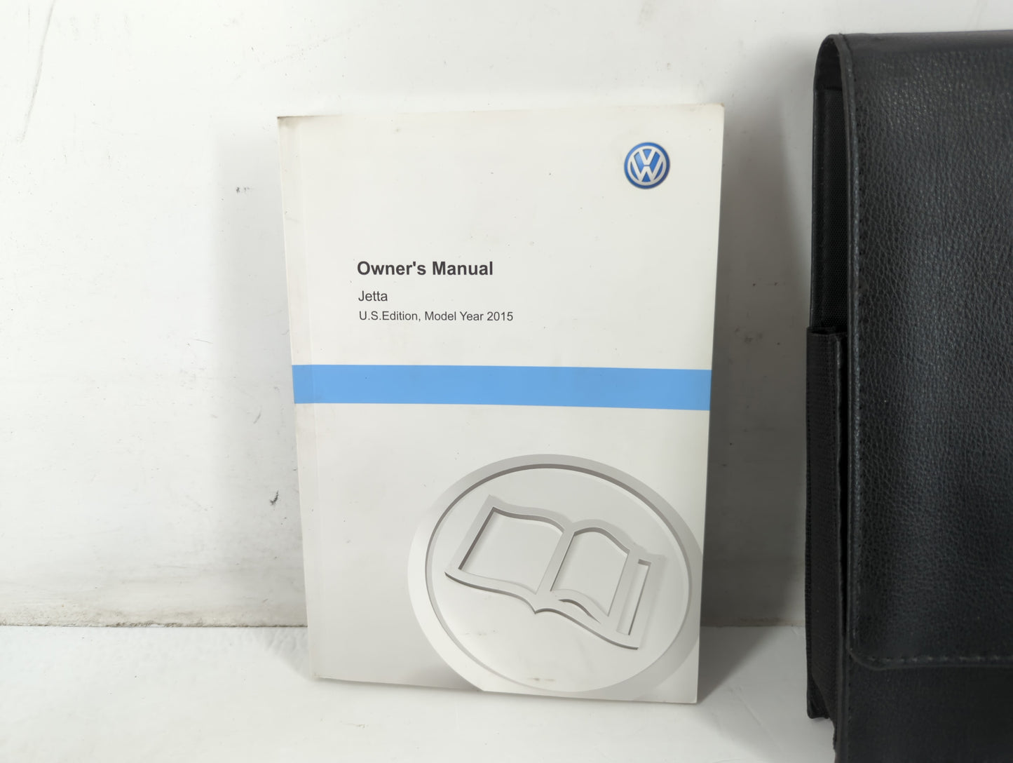 2015 Volkswagen Jetta Owners Manual Book Guide P/N:1525U1JT623 OEM Used Auto Parts - Oemusedautoparts1.com