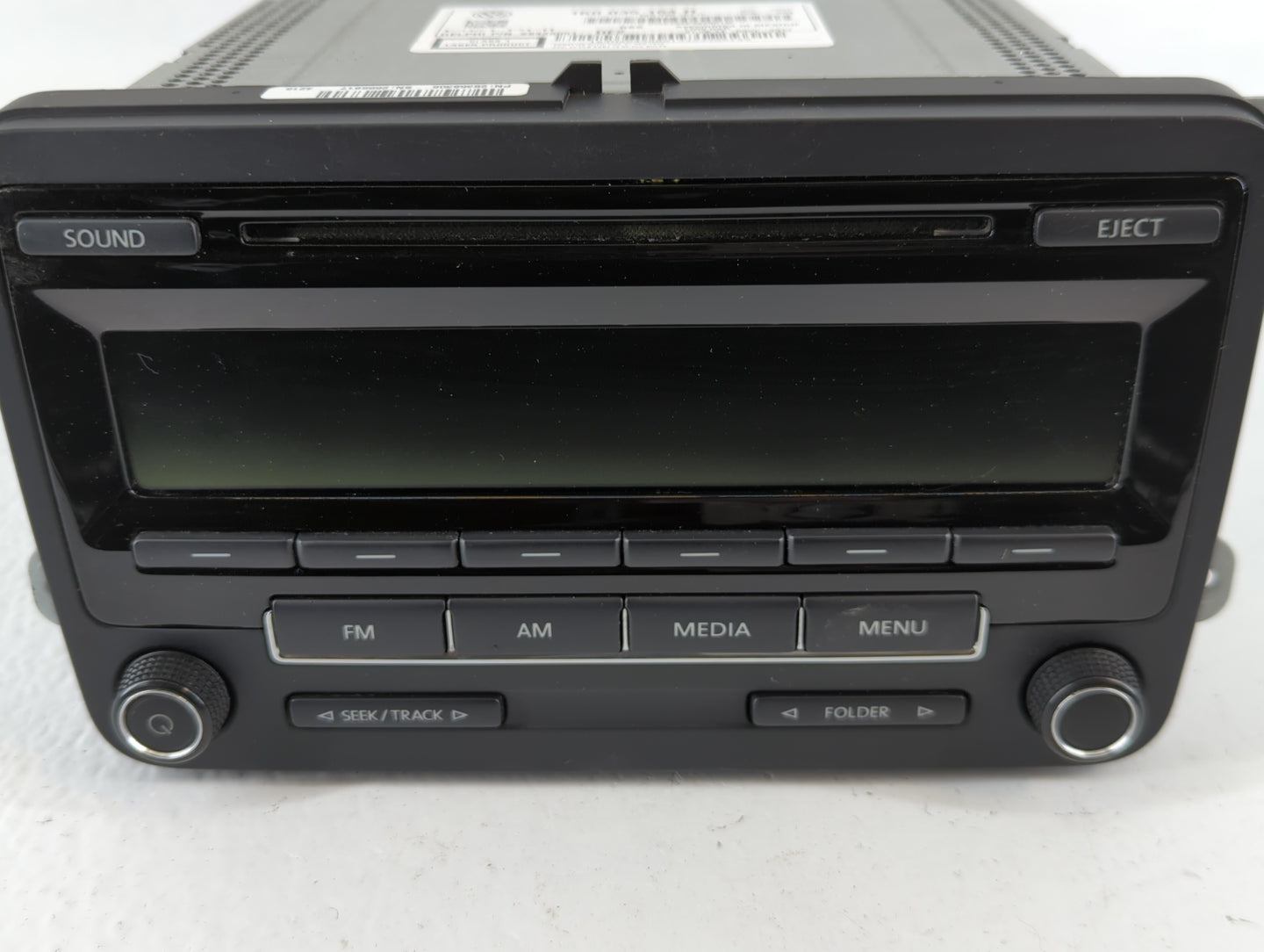2015-2017 Volkswagen Jetta Am Fm Cd Player Radio Receiver - Oemusedautoparts1.com