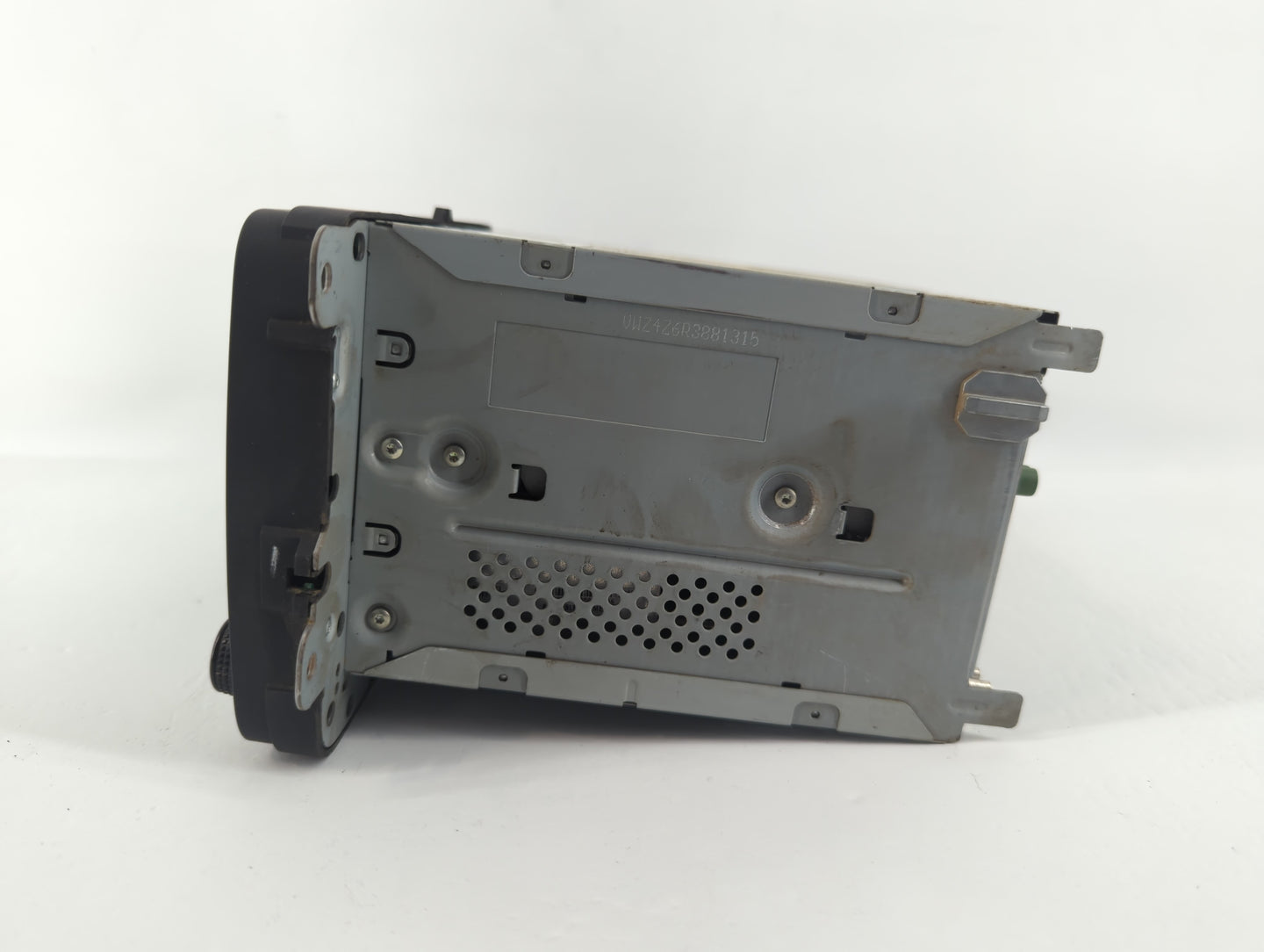 2015-2017 Volkswagen Jetta Am Fm Cd Player Radio Receiver - Oemusedautoparts1.com