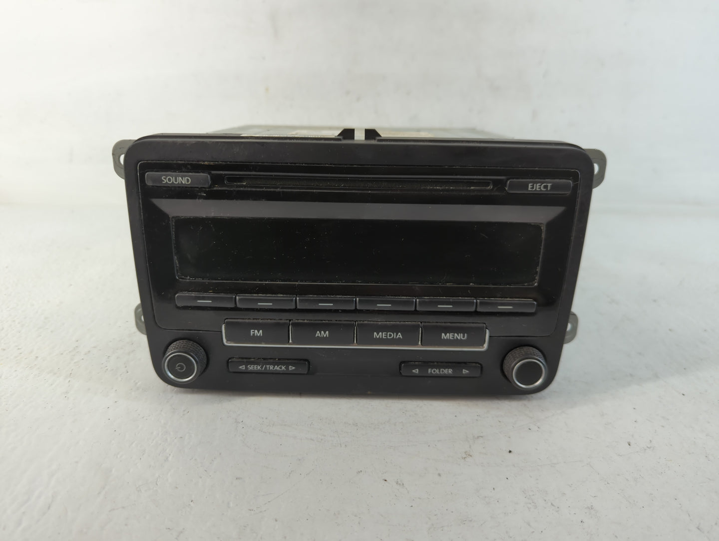 2015-2017 Volkswagen Jetta Am Fm Cd Player Radio Receiver - Oemusedautoparts1.com