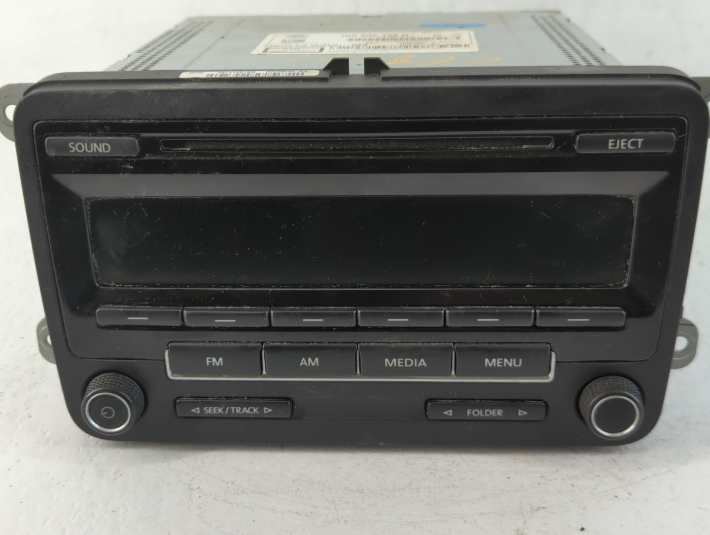 2015-2017 Volkswagen Jetta Am Fm Cd Player Radio Receiver - Oemusedautoparts1.com