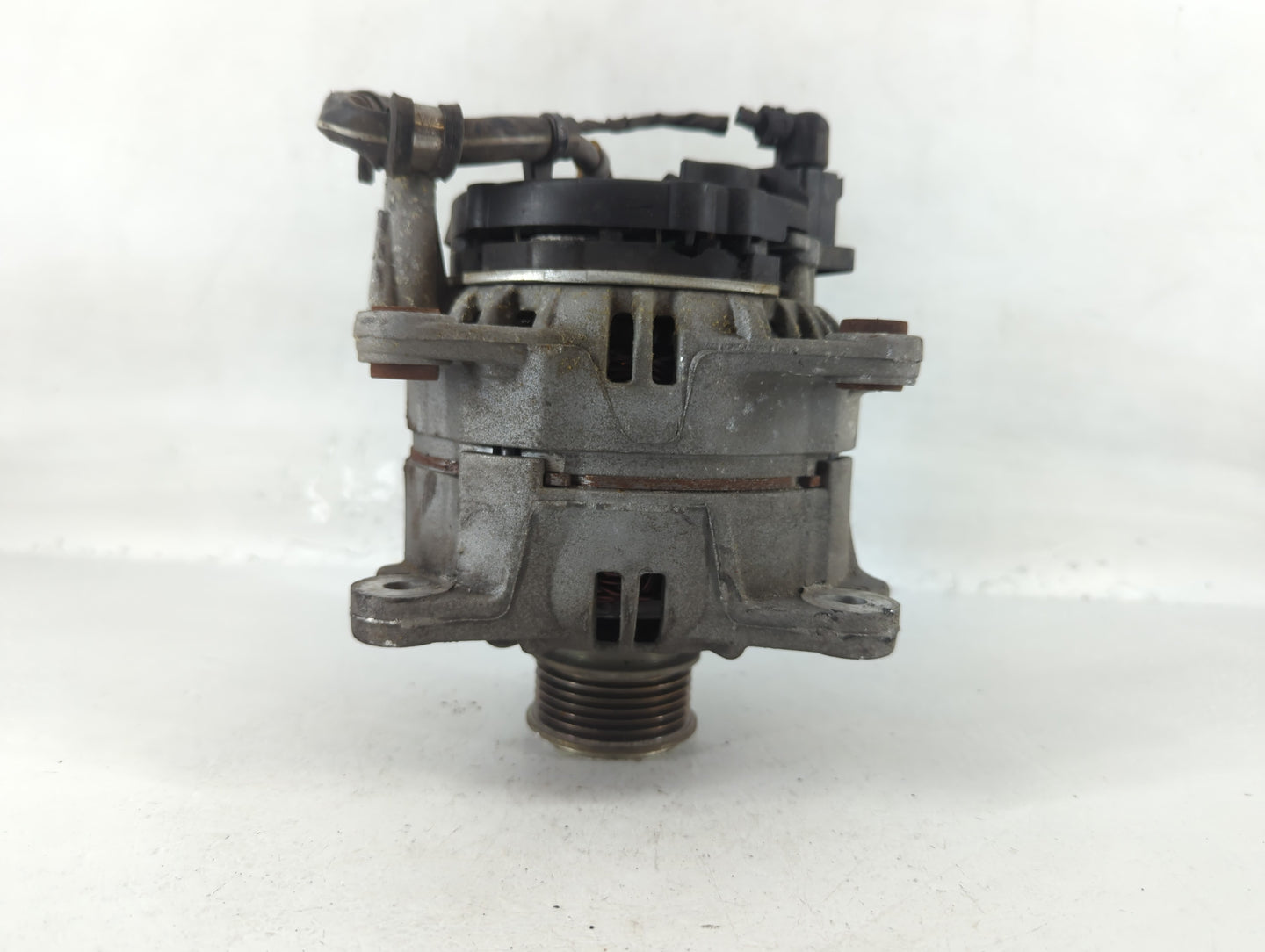 2005-2016 Volkswagen Jetta Alternator Replacement Generator Charging Assembly Engine OEM Fits OEM Used Auto Parts - Oemuseda
