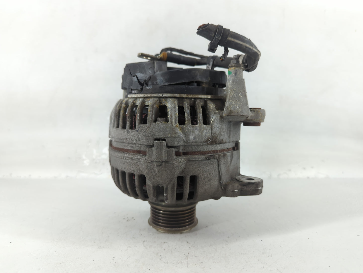 2005-2016 Volkswagen Jetta Alternator Replacement Generator Charging Assembly Engine OEM Fits OEM Used Auto Parts - Oemuseda