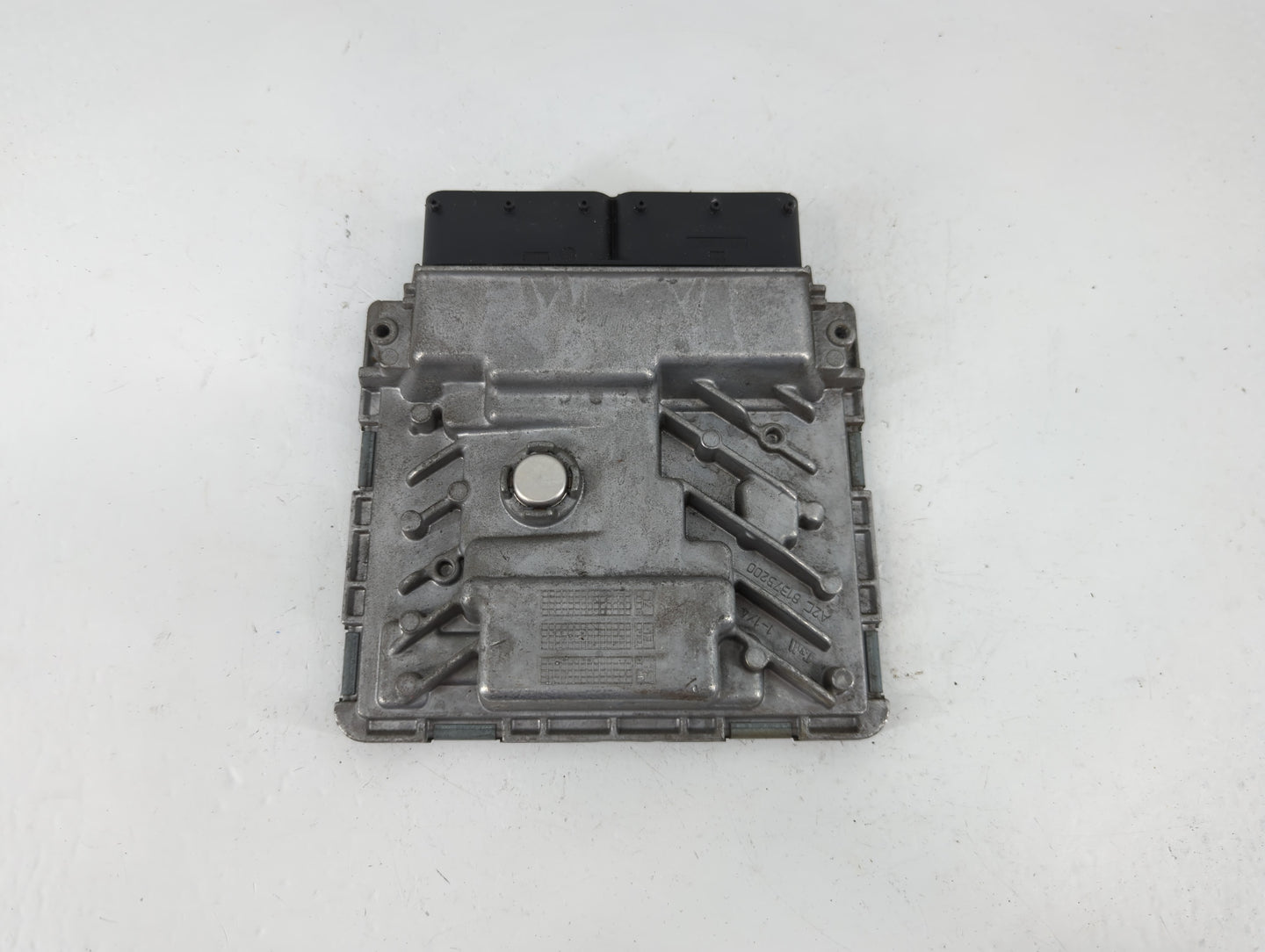 2015 Volkswagen Passat PCM Engine Control Computer ECU ECM PCU OEM P/N:06K 906 071 J Fits OEM Used Auto Parts - Oemusedautop