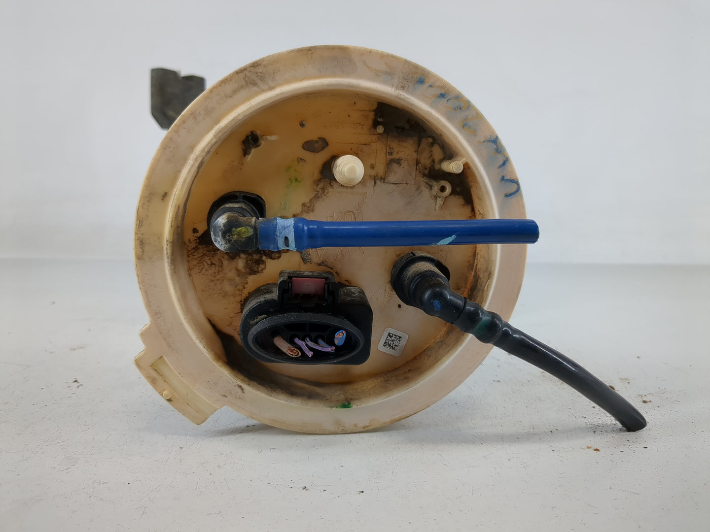 2012-2015 Volkswagen Passat Electrical Gas Fuel Pump Assembly - Oemusedautoparts1.com