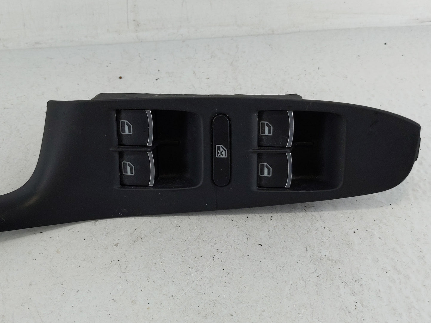 2012-2020 Volkswagen Passat Master Power Window Switch Replacement Driver Side Left P/N:561 867 375 Fits OEM Used Auto Parts