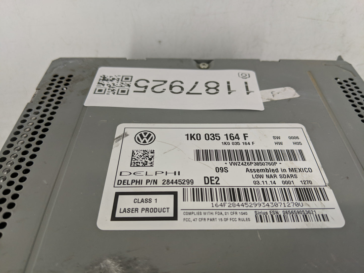 2013-2015 Volkswagen Passat Radio AM FM Cd Player Receiver Replacement P/N:1K0 035 164 F Fits Fits 2013 2014 2015 OEM Used A