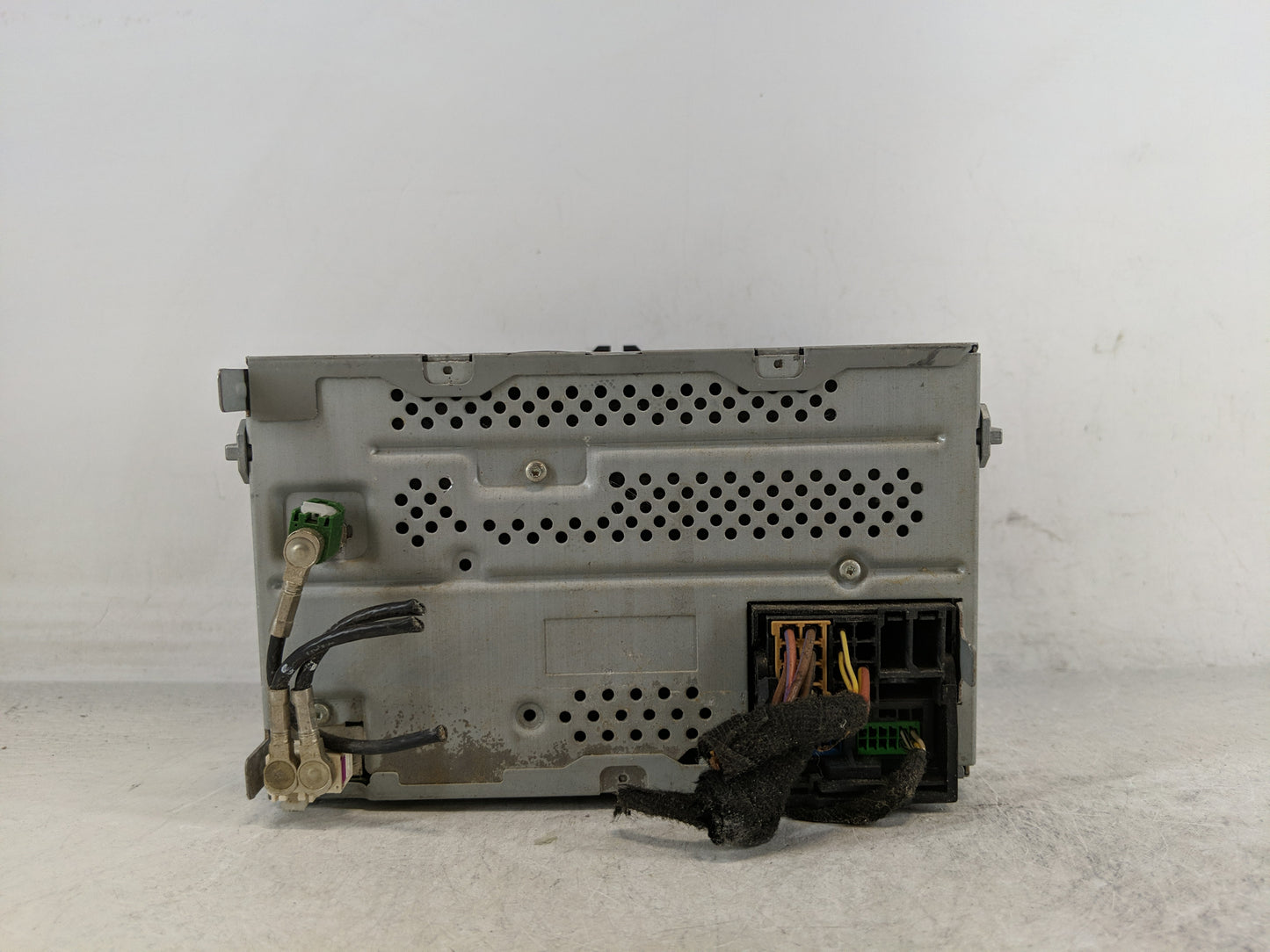 2013-2015 Volkswagen Passat Radio AM FM Cd Player Receiver Replacement P/N:1K0 035 164 F Fits Fits 2013 2014 2015 OEM Used A