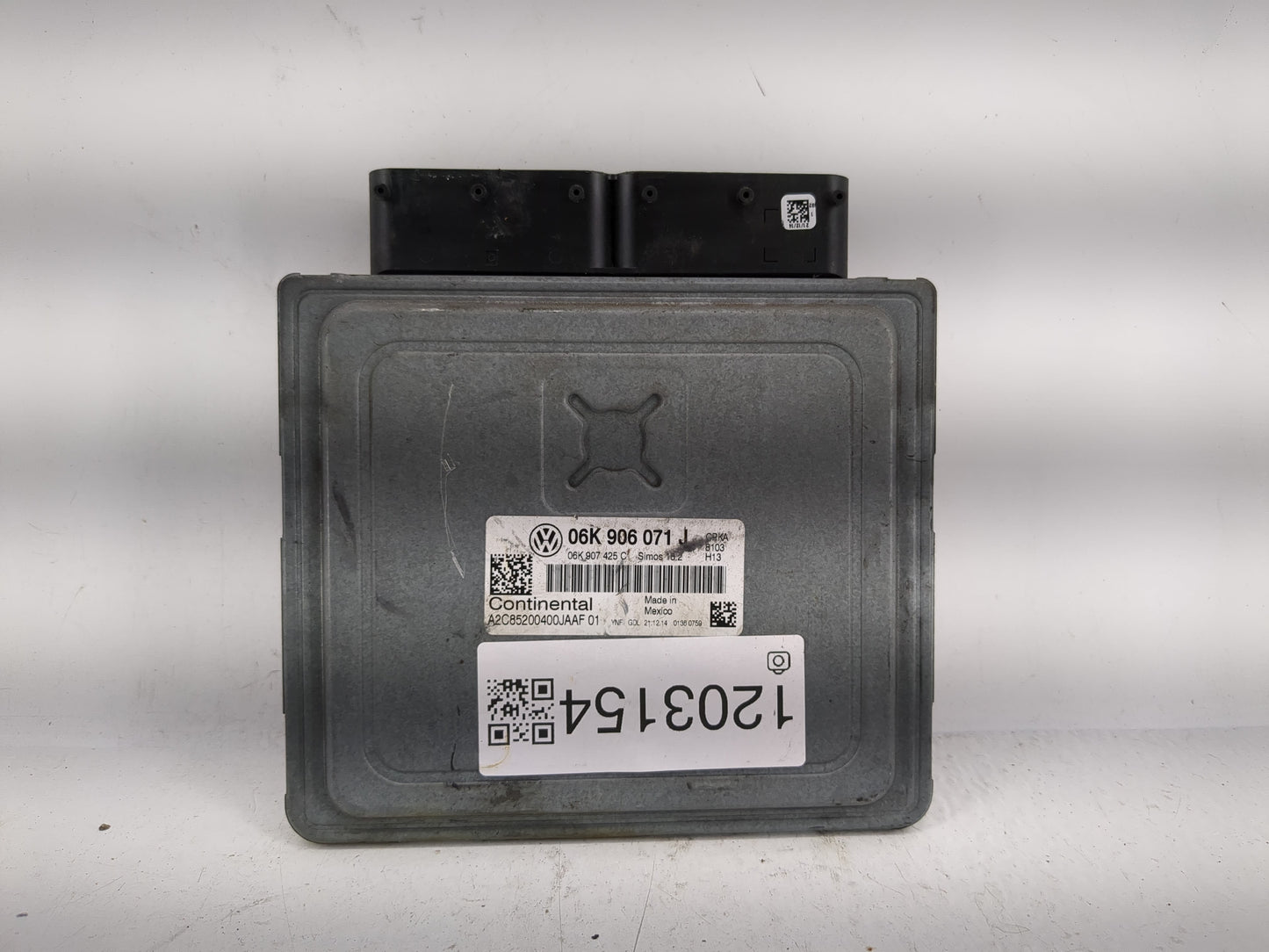 2015 Volkswagen Passat PCM Engine Control Computer ECU ECM PCU OEM P/N:06K 906 071 J Fits OEM Used Auto Parts - Oemusedautop