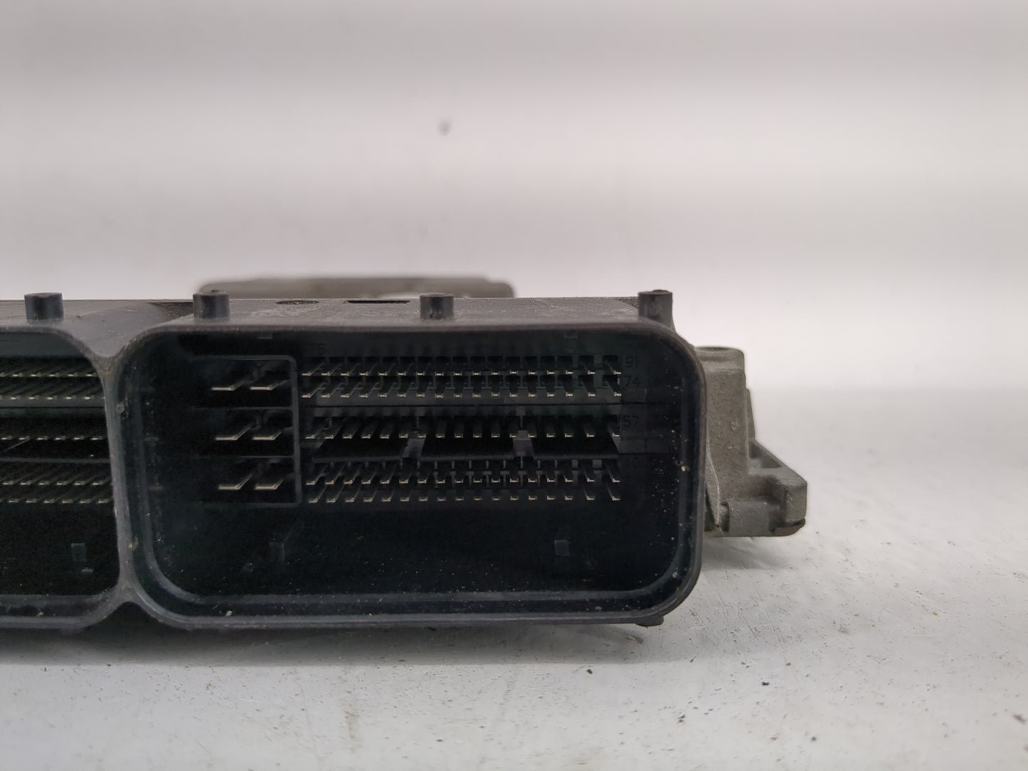2015 Volkswagen Passat PCM Engine Control Computer ECU ECM PCU OEM P/N:06K 906 071 J Fits OEM Used Auto Parts - Oemusedautop