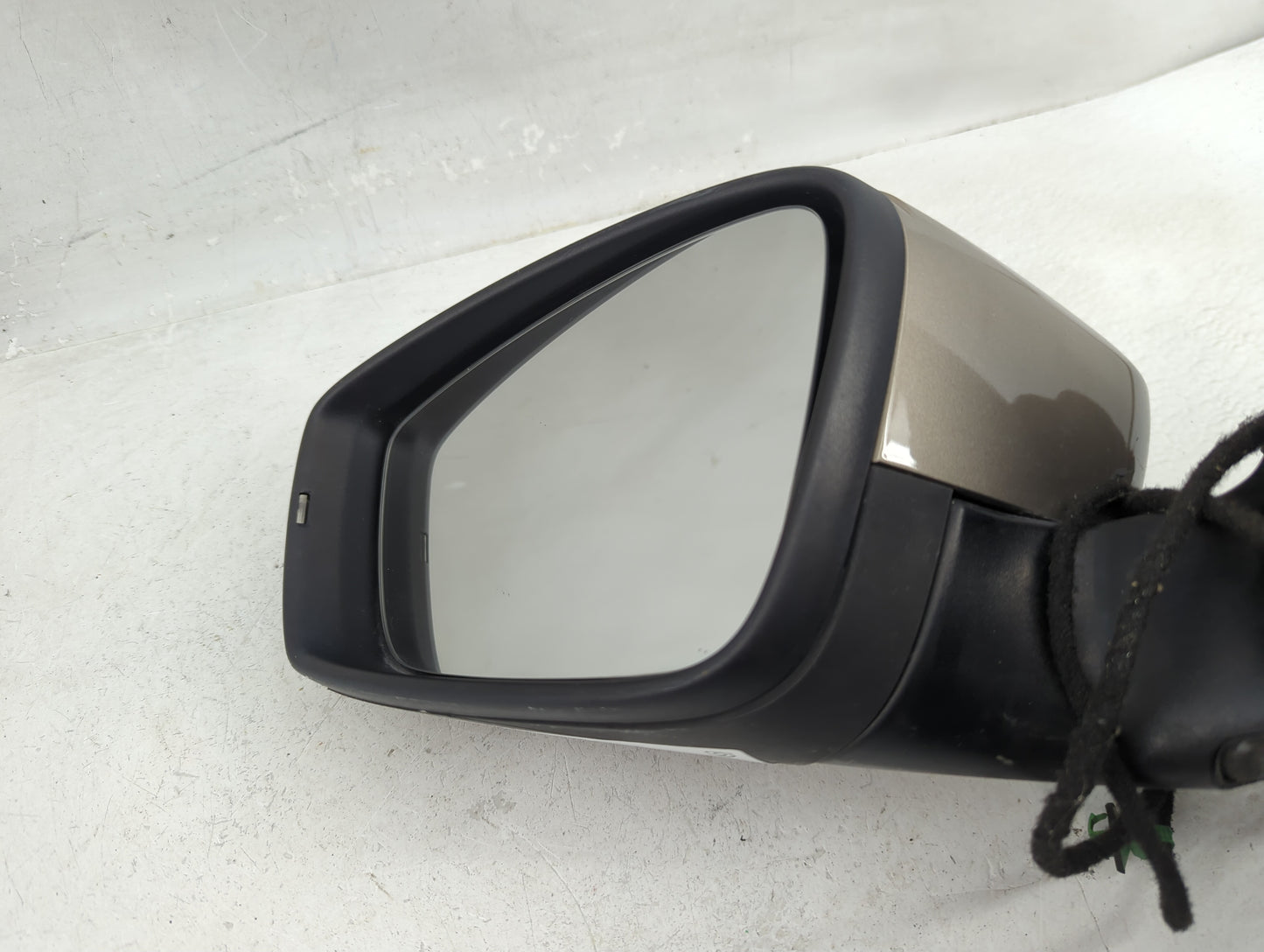 2013-2015 Volkswagen Passat Side Mirror Replacement Driver Left View Door Mirror Fits Fits 2013 2014 2015 OEM Used Auto Part