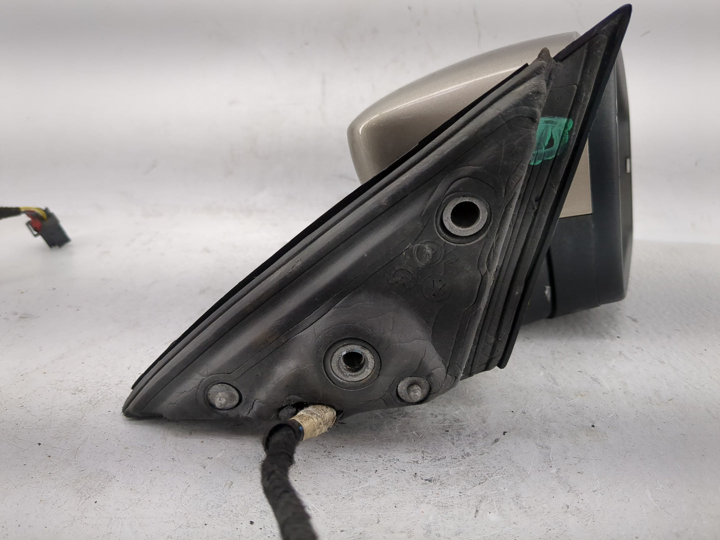2013-2015 Volkswagen Passat Passenger Side View Mirror - Right Door Mirror OEM Used - Oemusedautoparts1.com