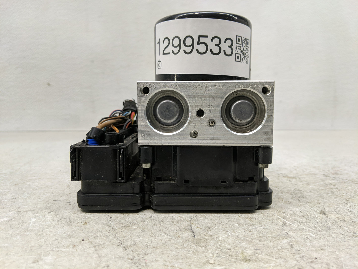 2013-2015 Volkswagen Passat ABS Pump Control Module Replacement P/N:1K0 907 379 BS Fits Fits 2012 2013 2014 2015 OEM Used Au