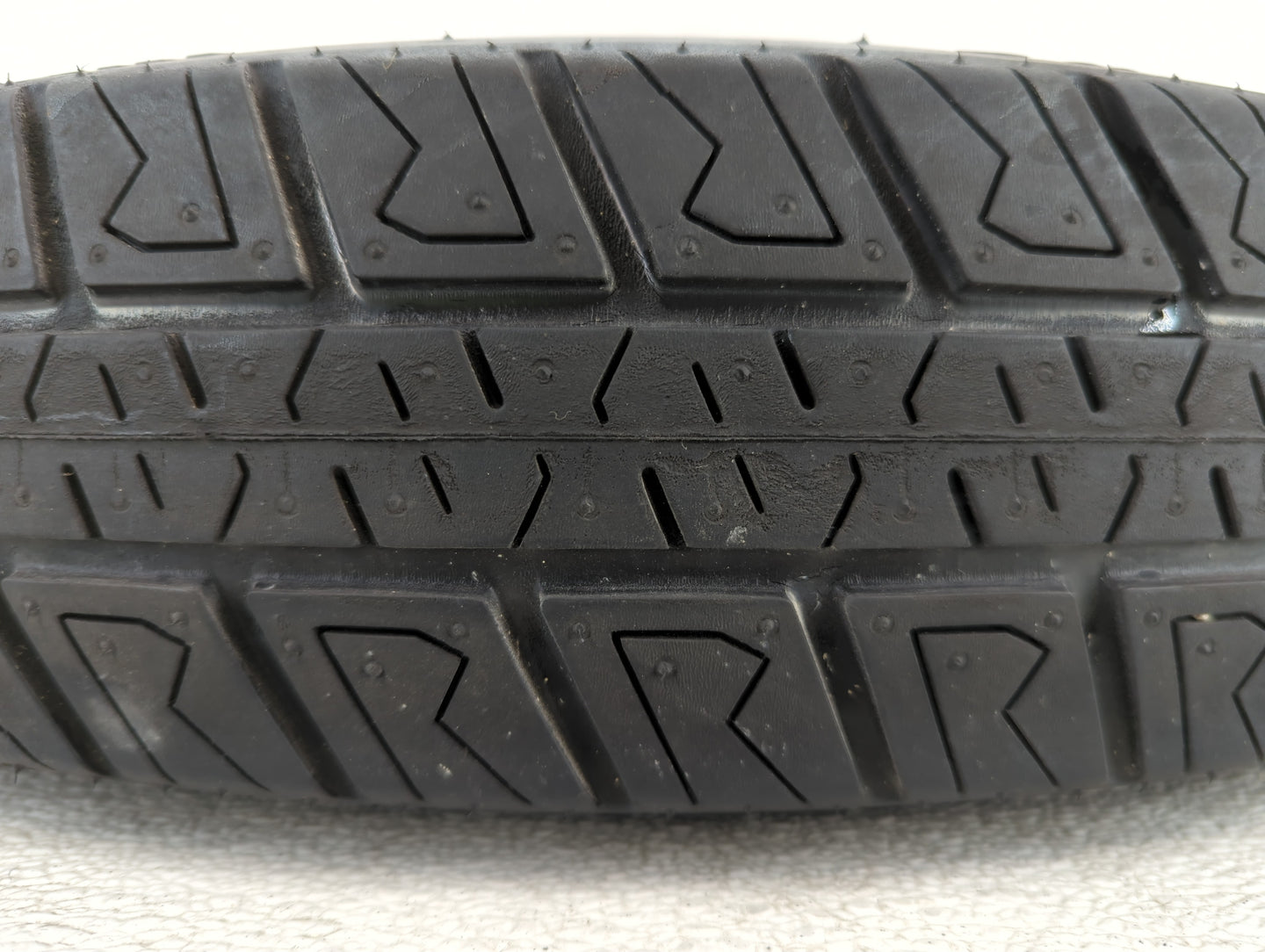 2009-2021 Volkswagen Passat Spare Donut Tire Wheel Rim Oem - Oemusedautoparts1.com