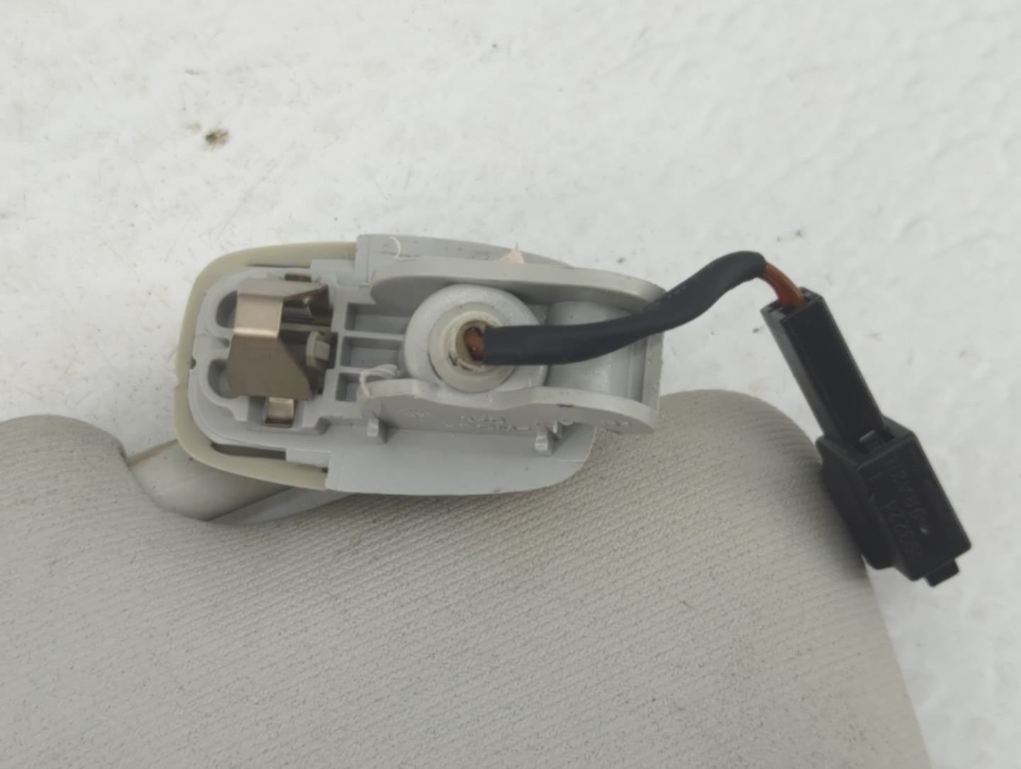 2012-2020 Volkswagen Passat Sun Visor Shade Replacement Passenger Right Mirror Fits OEM Used Auto Parts - Oemusedautoparts1.