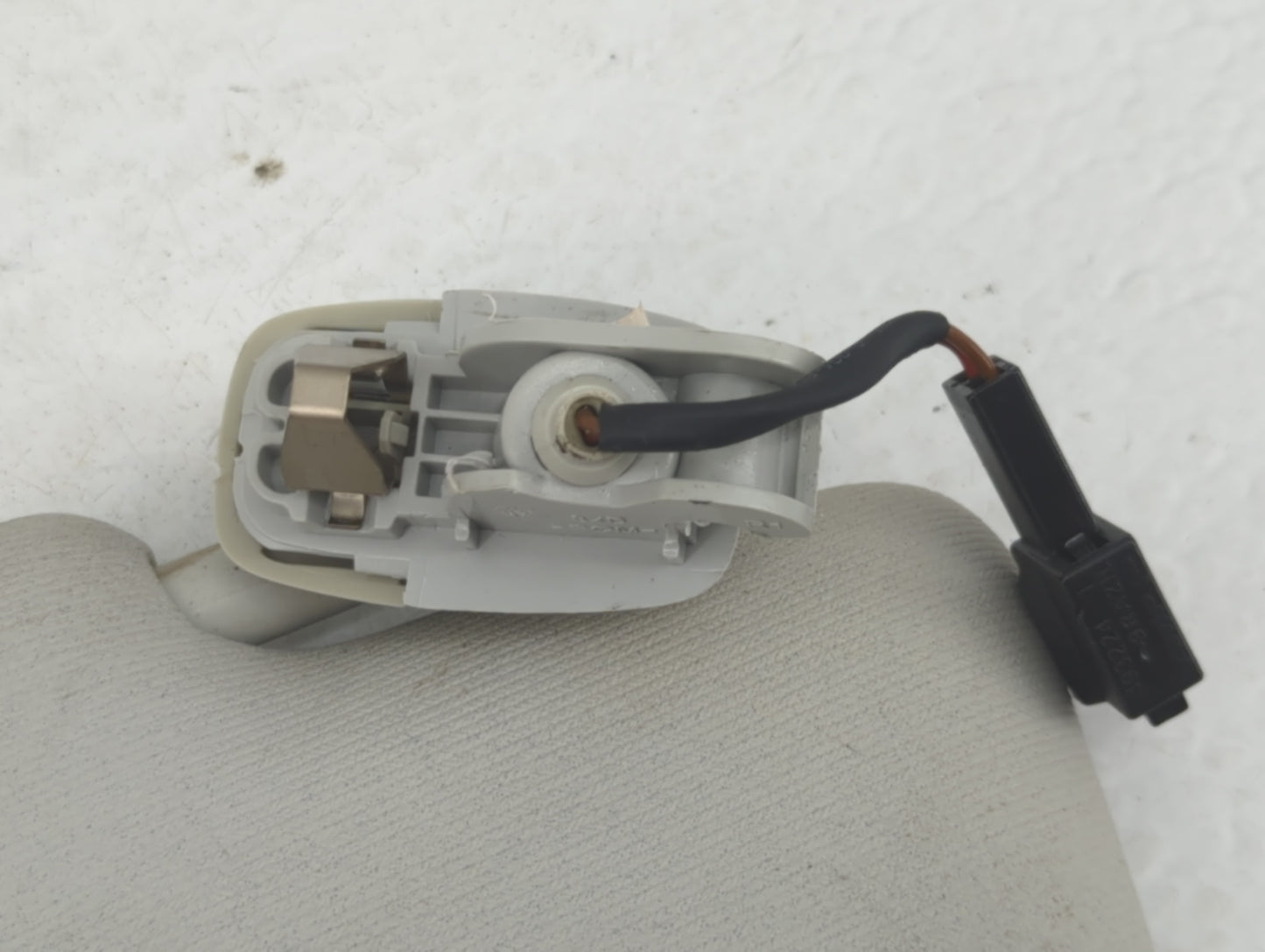 2012-2020 Volkswagen Passat Sun Visor Shade Replacement Passenger Right Mirror Fits OEM Used Auto Parts - Oemusedautoparts1.