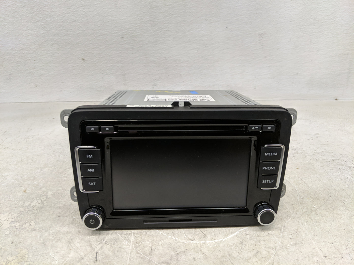 2013-2015 Volkswagen Passat Radio AM FM Cd Player Receiver Replacement P/N:1K0 035 188 F Fits Fits 2013 2014 2015 2016 2017 