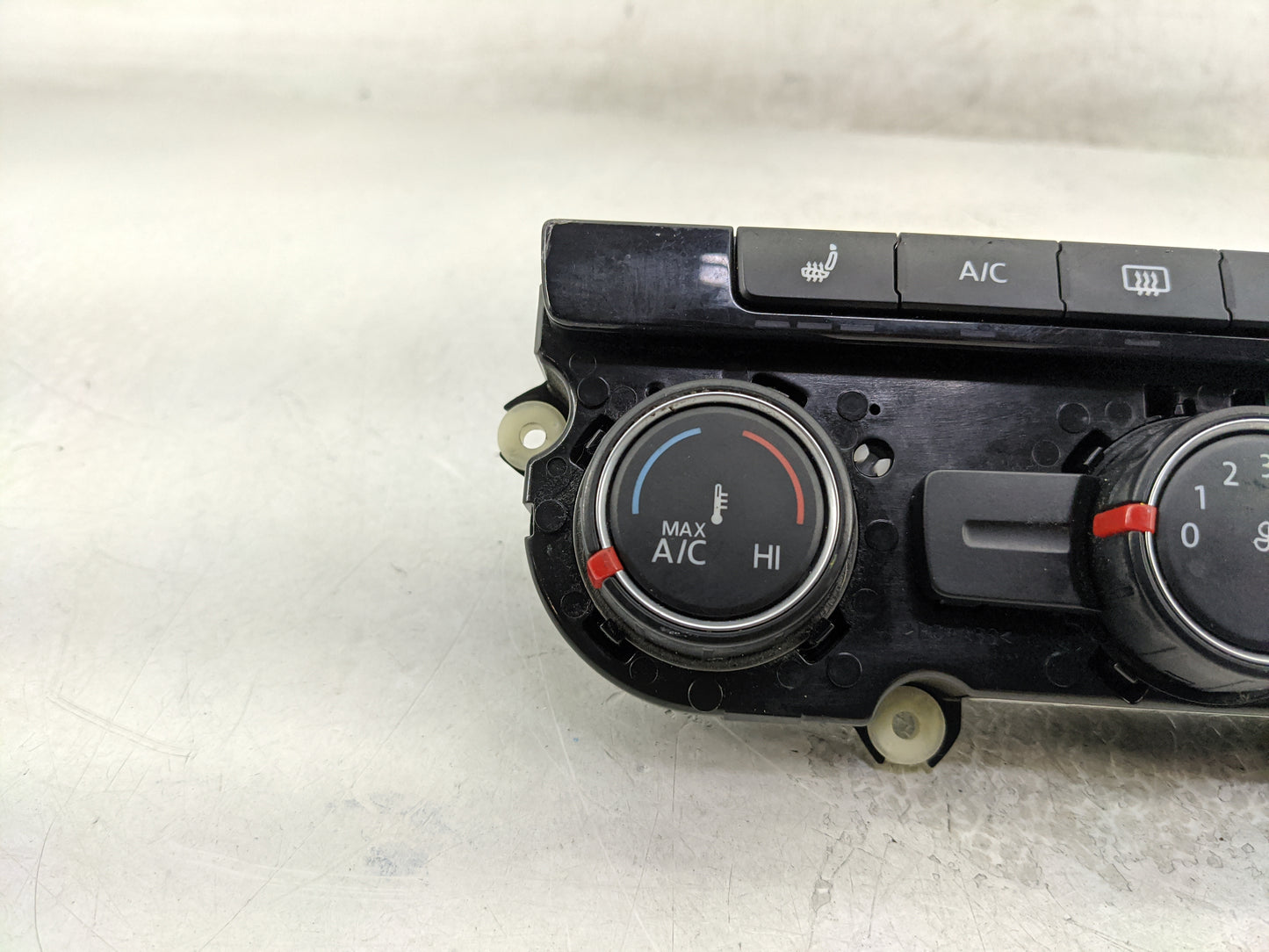 2013-2015 Volkswagen Passat Climate Control Module Temperature AC/Heater Replacement Fits Fits 2013 2014 2015 OEM Used Auto 