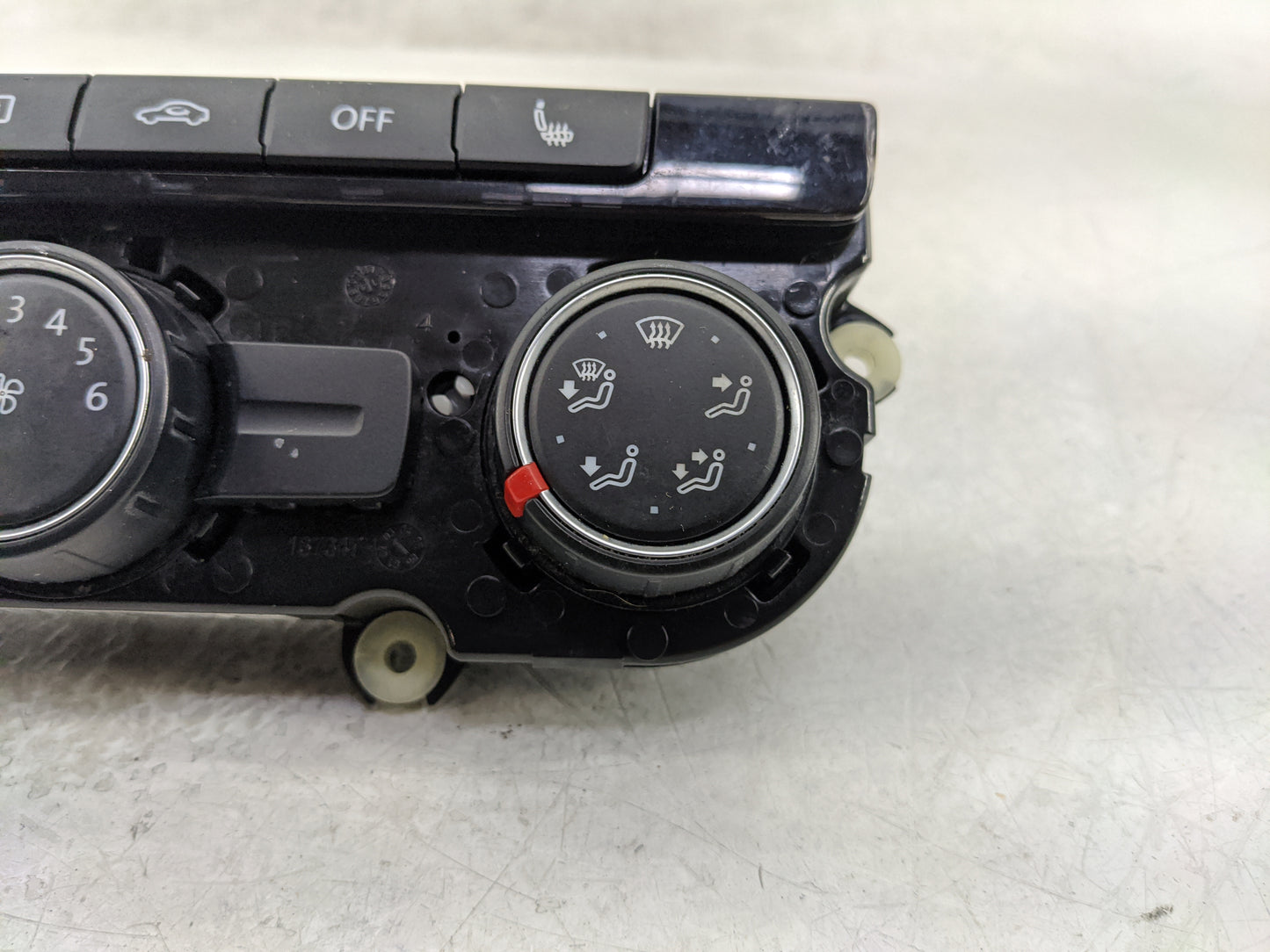 2013-2015 Volkswagen Passat Climate Control Module Temperature AC/Heater Replacement Fits Fits 2013 2014 2015 OEM Used Auto 