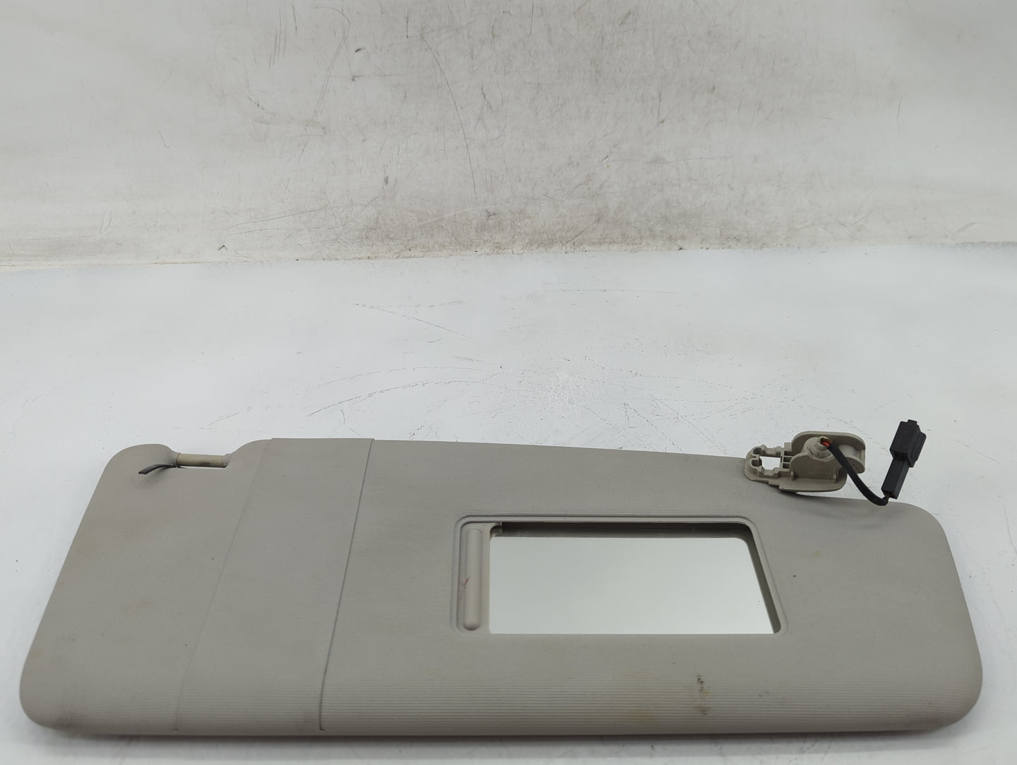 2012-2020 Volkswagen Passat Sun Visor Shade Replacement Passenger Right Mirror Fits OEM Used Auto Parts - Oemusedautoparts1.