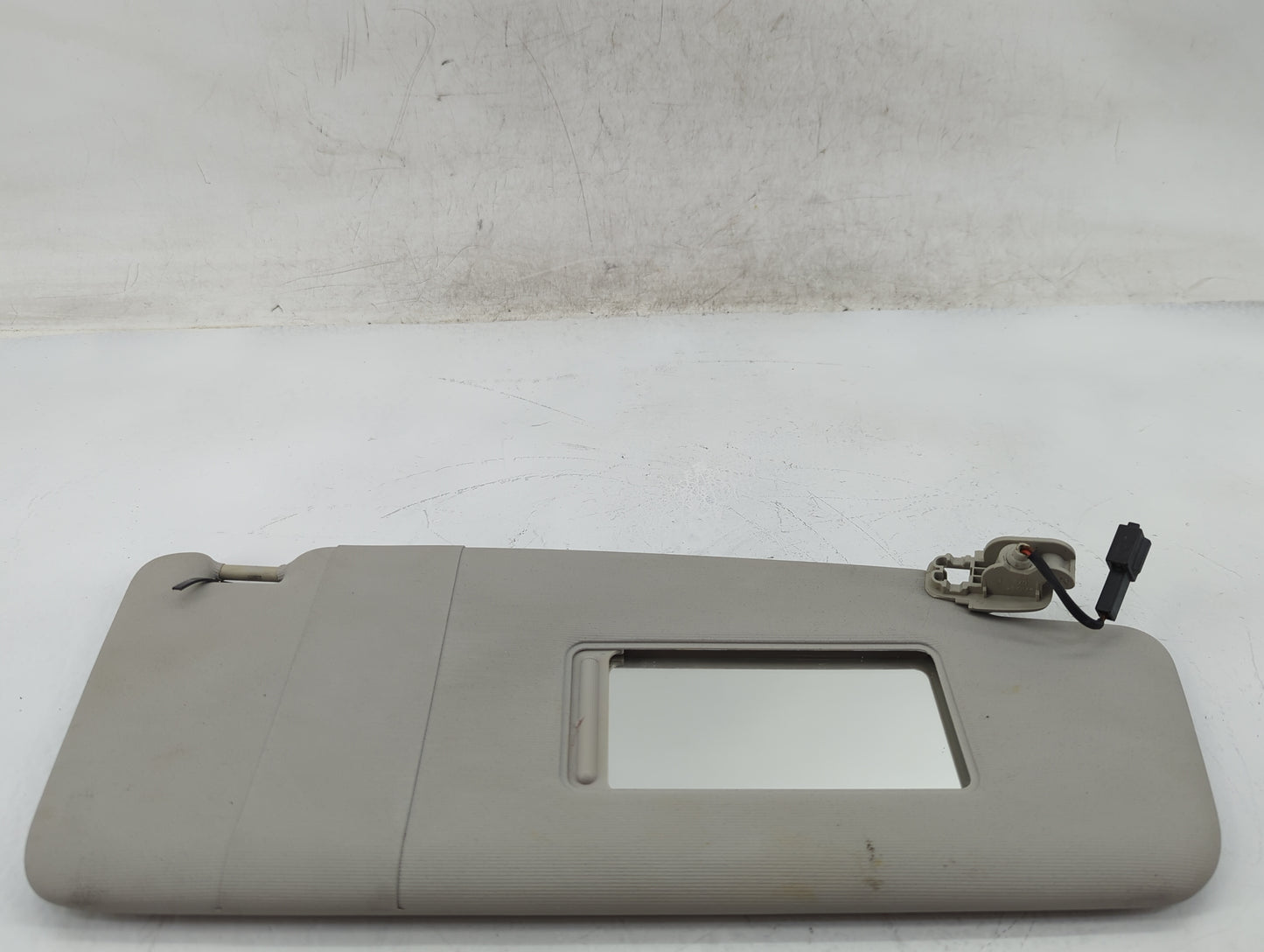 2012-2020 Volkswagen Passat Sun Visor Shade Replacement Passenger Right Mirror Fits OEM Used Auto Parts - Oemusedautoparts1.