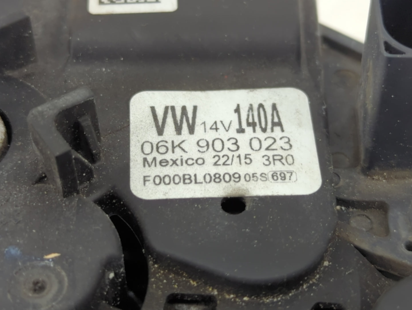 2014-2017 Volkswagen Passat Alternator Replacement Generator Charging Assembly Engine OEM P/N:VW14V140A 06K 903 023 Fits OEM