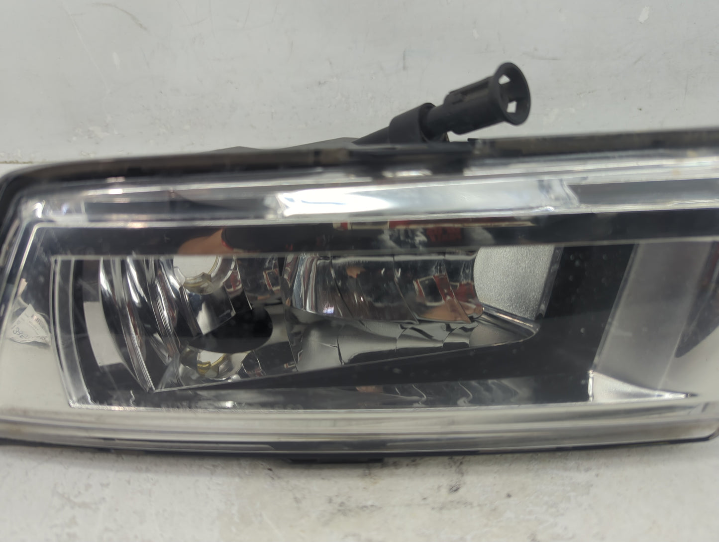 2014-2015 Volkswagen Passat Passenger Right Oem Fog Light Lamp - Oemusedautoparts1.com