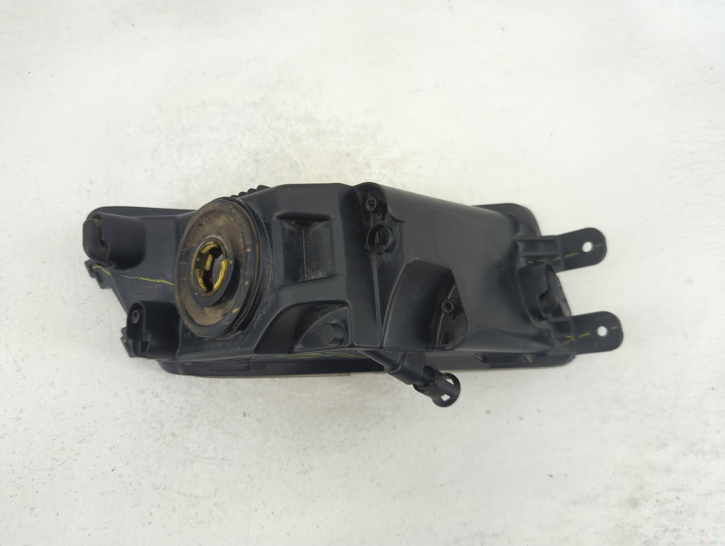 2014-2015 Volkswagen Passat Passenger Right Oem Fog Light Lamp - Oemusedautoparts1.com