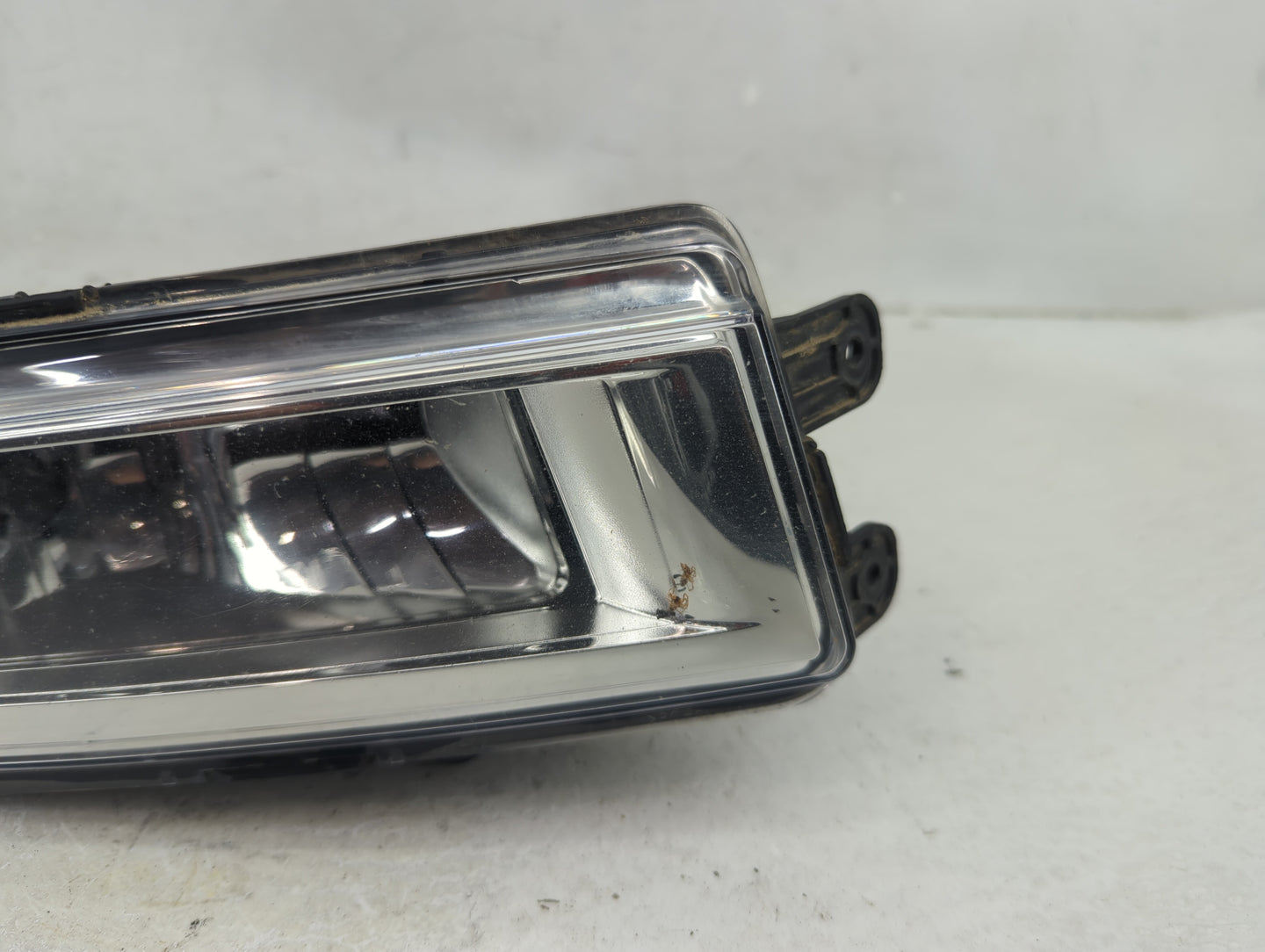 2012-2015 Volkswagen Passat Tail Light Assembly Passenger Right OEM P/N:561941700B Fits Fits 2012 2013 2014 2015 OEM Used Au