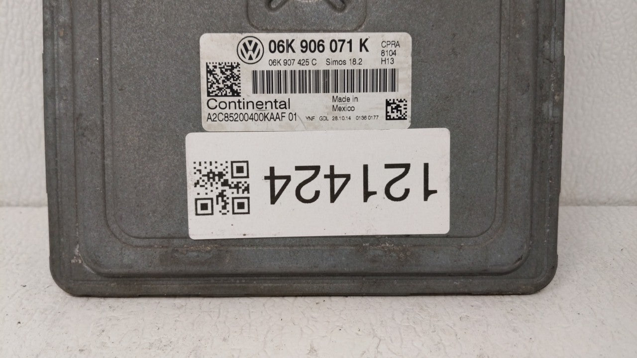 2015 Volkswagen Passat PCM Engine Control Computer ECU ECM PCU OEM P/N:06K 906 071 K Fits OEM Used Auto Parts - Oemusedautop