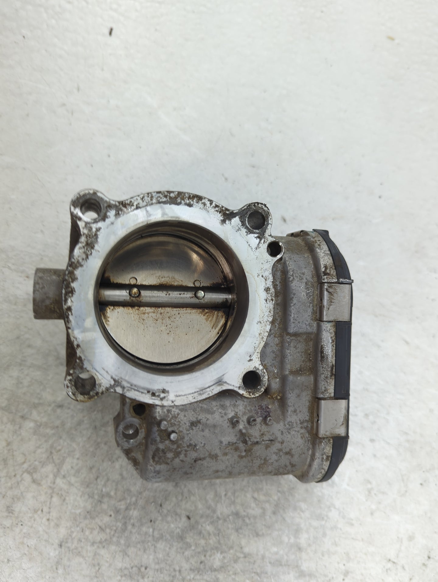 2014-2017 Volkswagen Passat Throttle Body P/N:06K 133 062E 0 280 750 590 Fits Fits 2014 2015 2016 2017 OEM Used Auto Parts -
