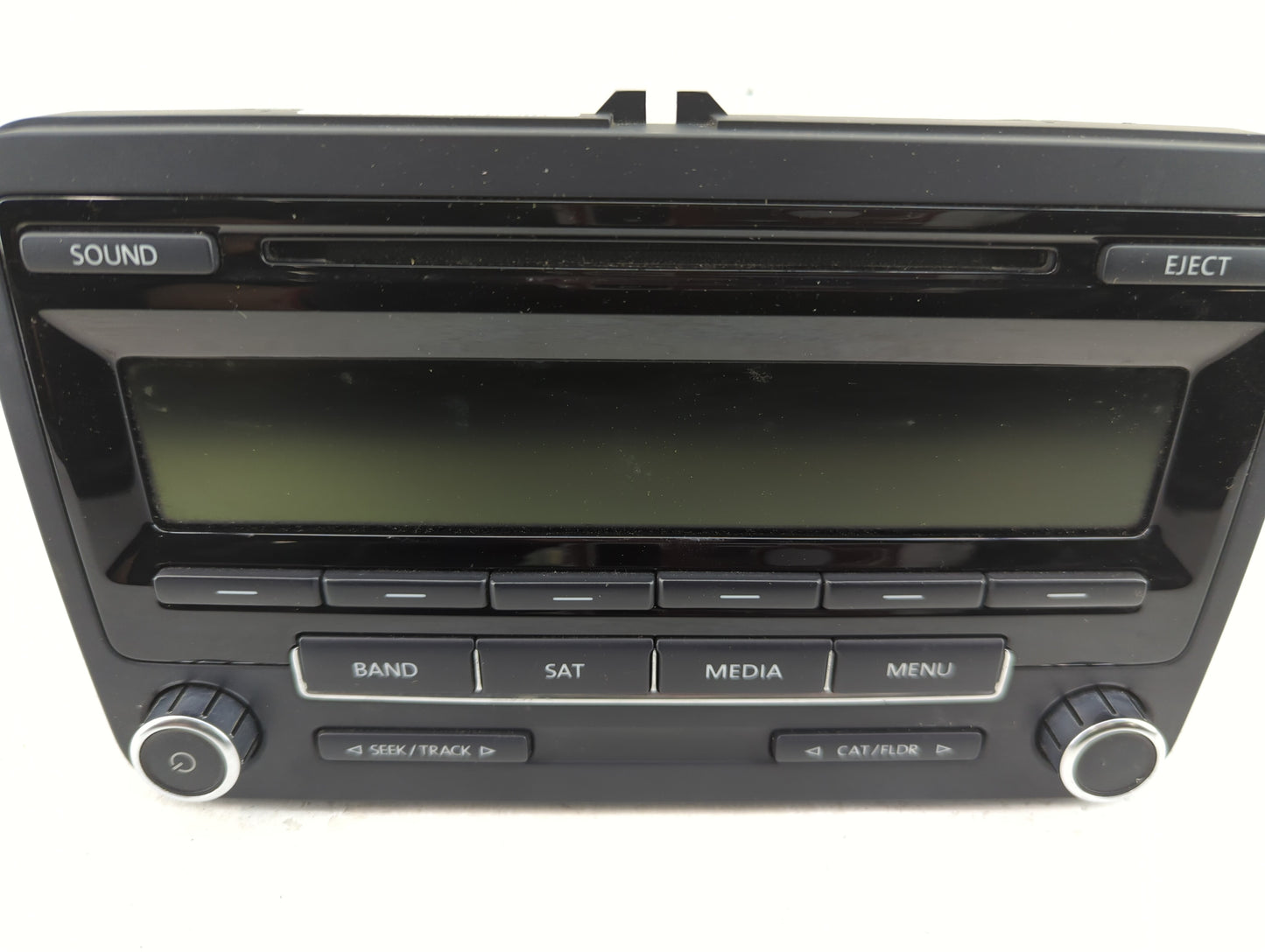 2012-2015 Volkswagen Passat Radio AM FM Cd Player Receiver Replacement P/N:1K0035164D Fits Fits 2011 2012 2013 2014 2015 201