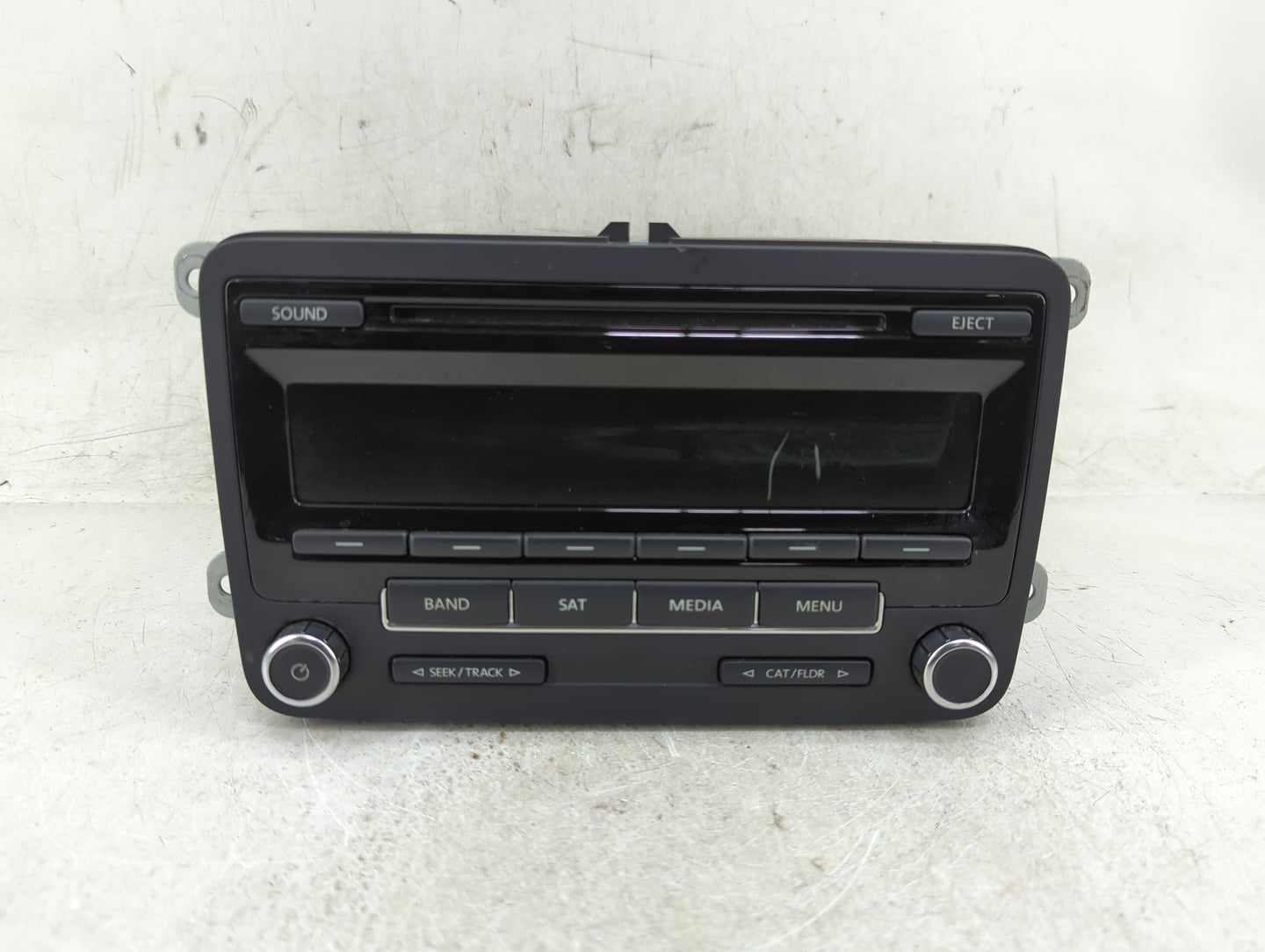 2013-2015 Volkswagen Passat Radio AM FM Cd Player Receiver Replacement P/N:1K0 035 164 F Fits Fits 2013 2014 2015 OEM Used A
