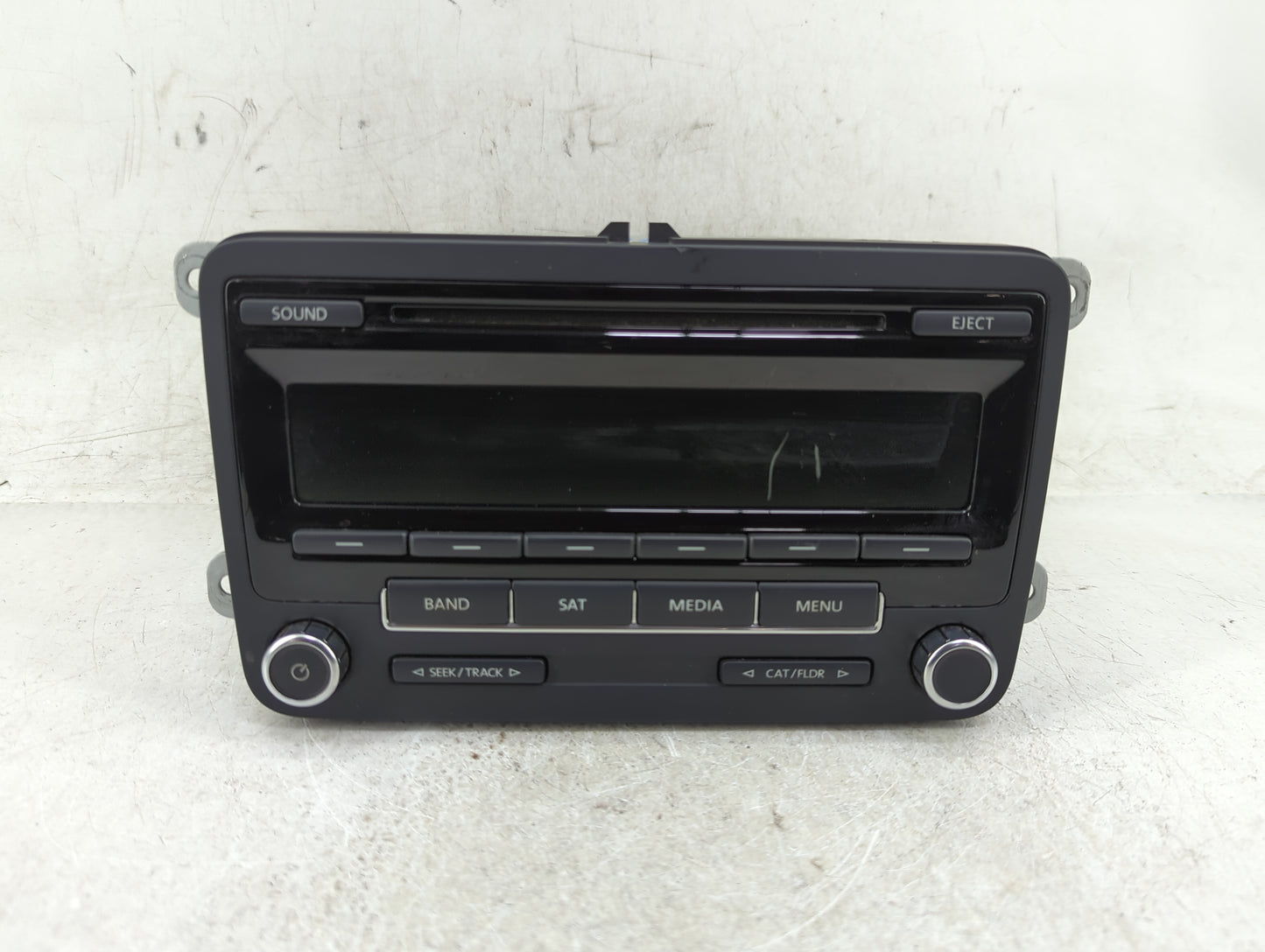 2013-2015 Volkswagen Passat Radio AM FM Cd Player Receiver Replacement P/N:1K0 035 164 F Fits Fits 2013 2014 2015 OEM Used A
