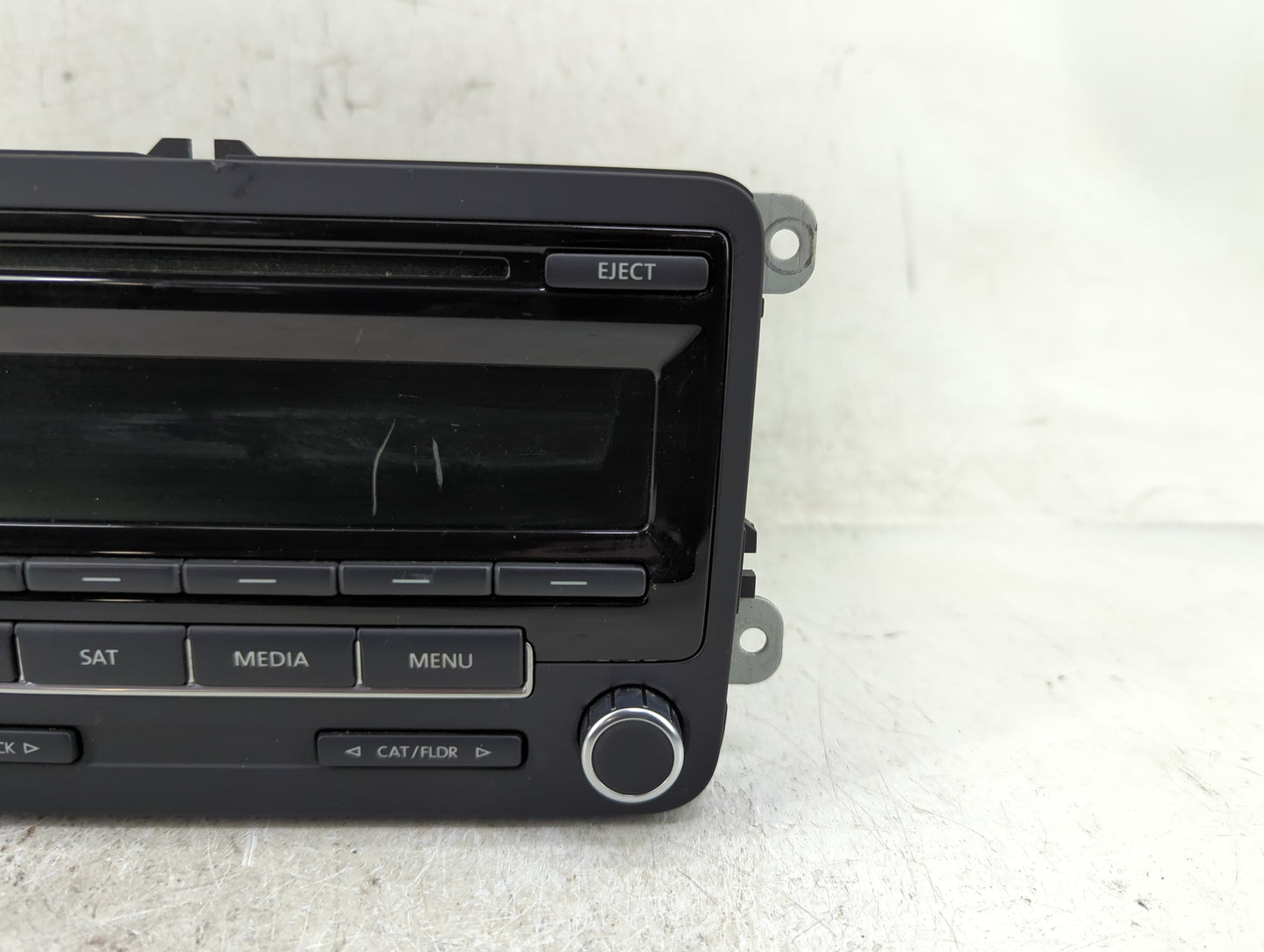 2013-2015 Volkswagen Passat Radio AM FM Cd Player Receiver Replacement P/N:1K0 035 164 F Fits Fits 2013 2014 2015 OEM Used A
