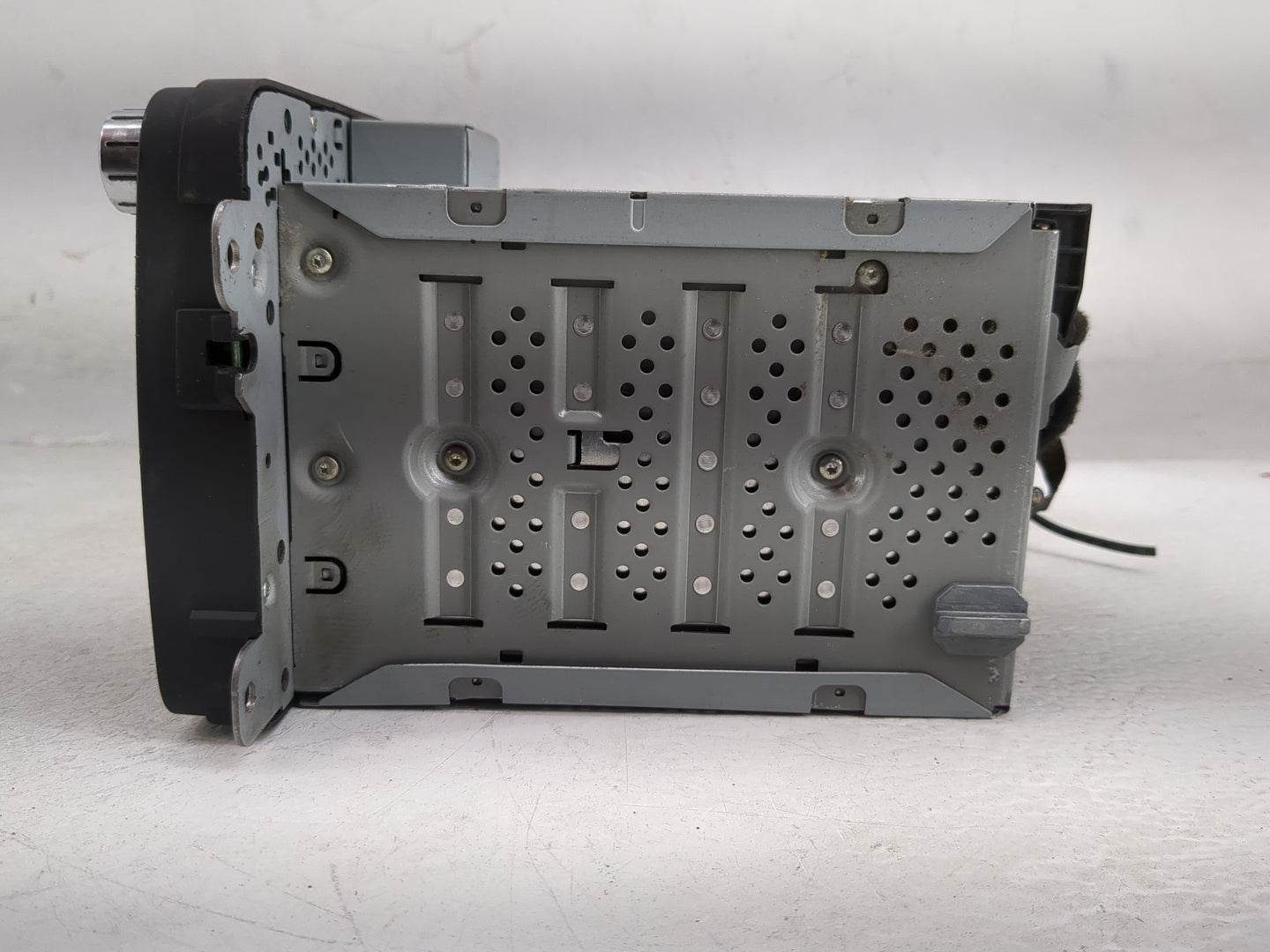 2012-2015 Volkswagen Passat Radio AM FM Cd Player Receiver Replacement P/N:1K0 035 188 F 1K0 035 164 F Fits OEM Used Auto Pa